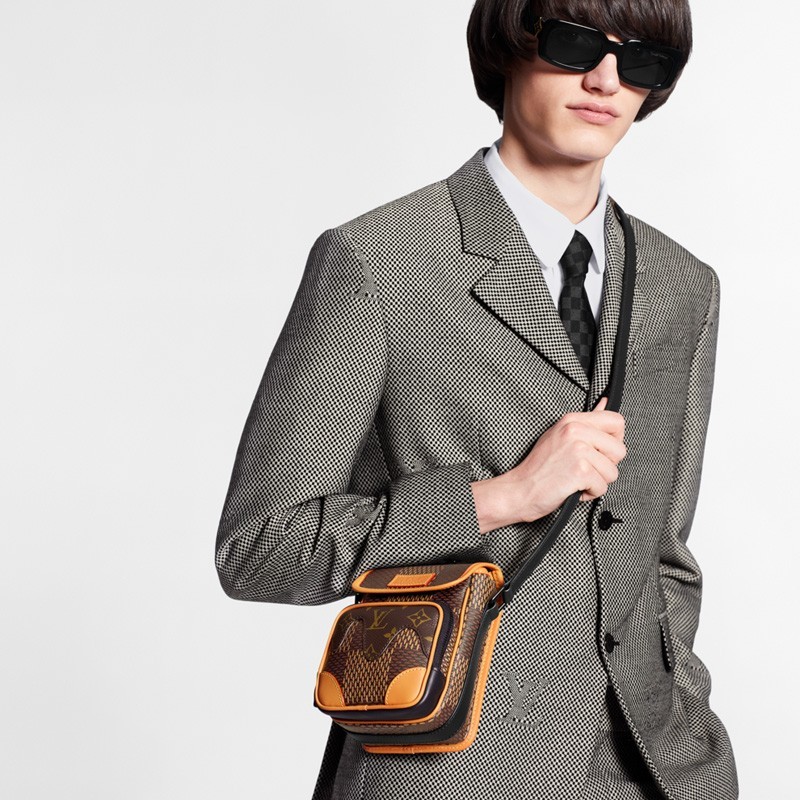 N40357 Nano Amazone Messenger