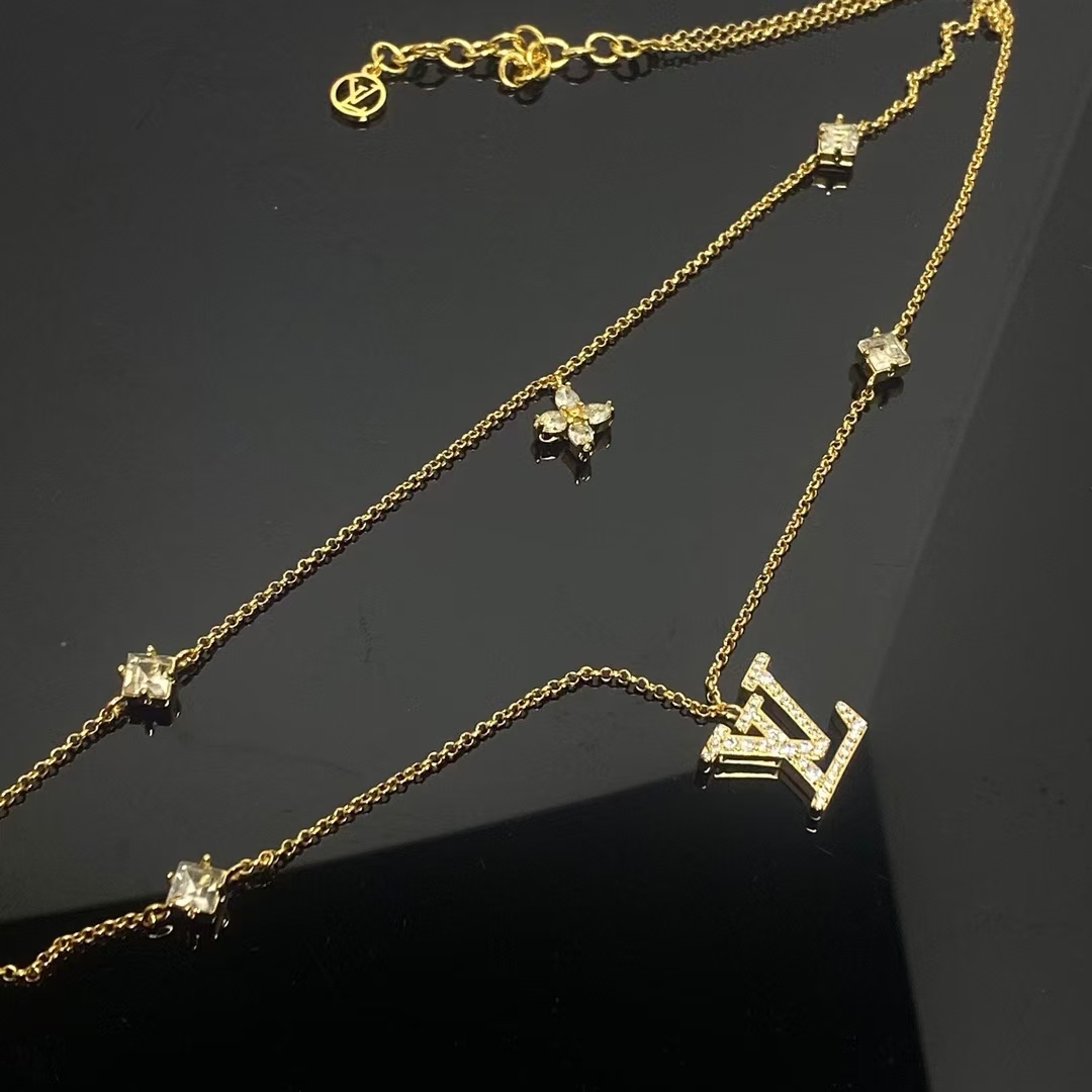 Lady Necklace