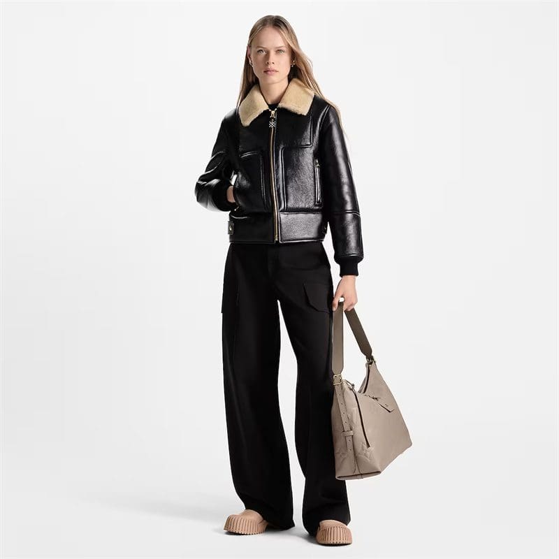 Louis Vuitton CARRYALL MM – EXCLUSIVELY ONLINE M46292