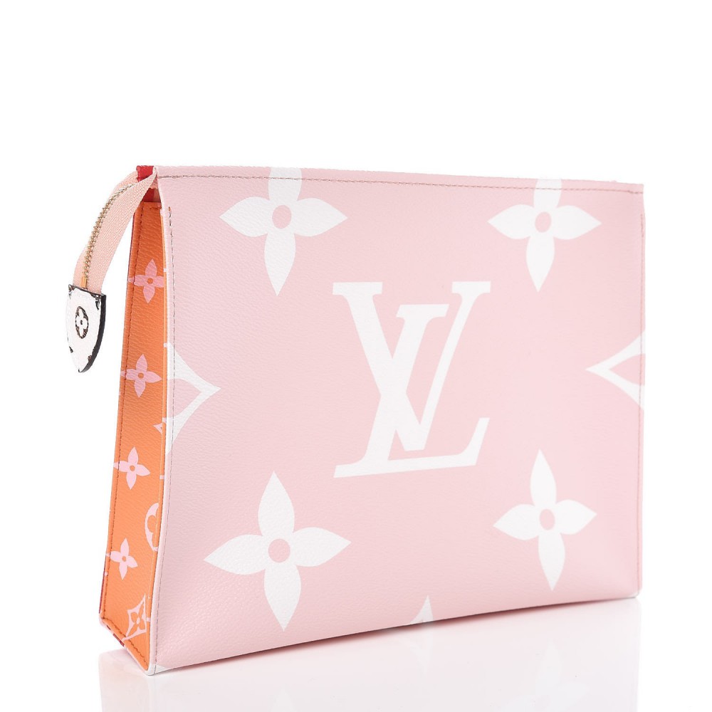 Monogram Giant Toiletry Pouch 26 Rouge