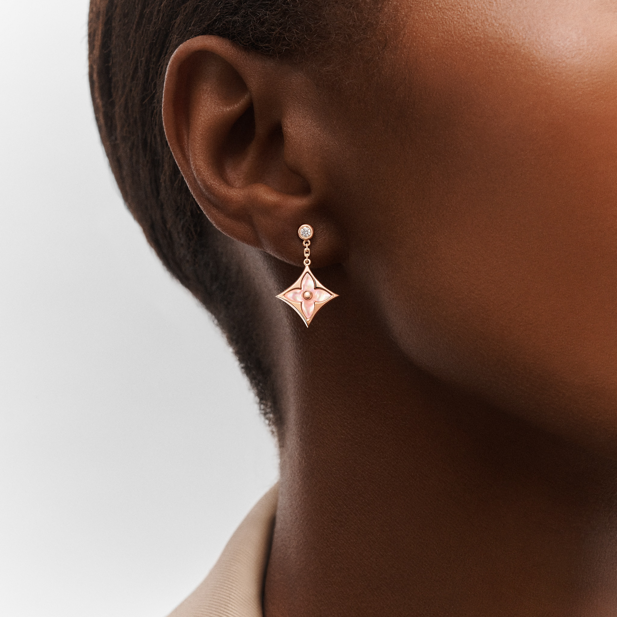 Color Blossom BB Star Ear Studs, Pink gold, pink Mother of pearl and diamonds