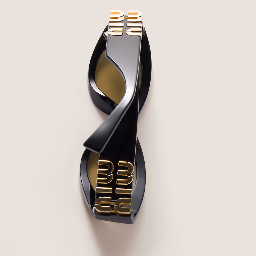 FROM THE RUNWAY Miu Glimpse sunglasses MYR 2,060