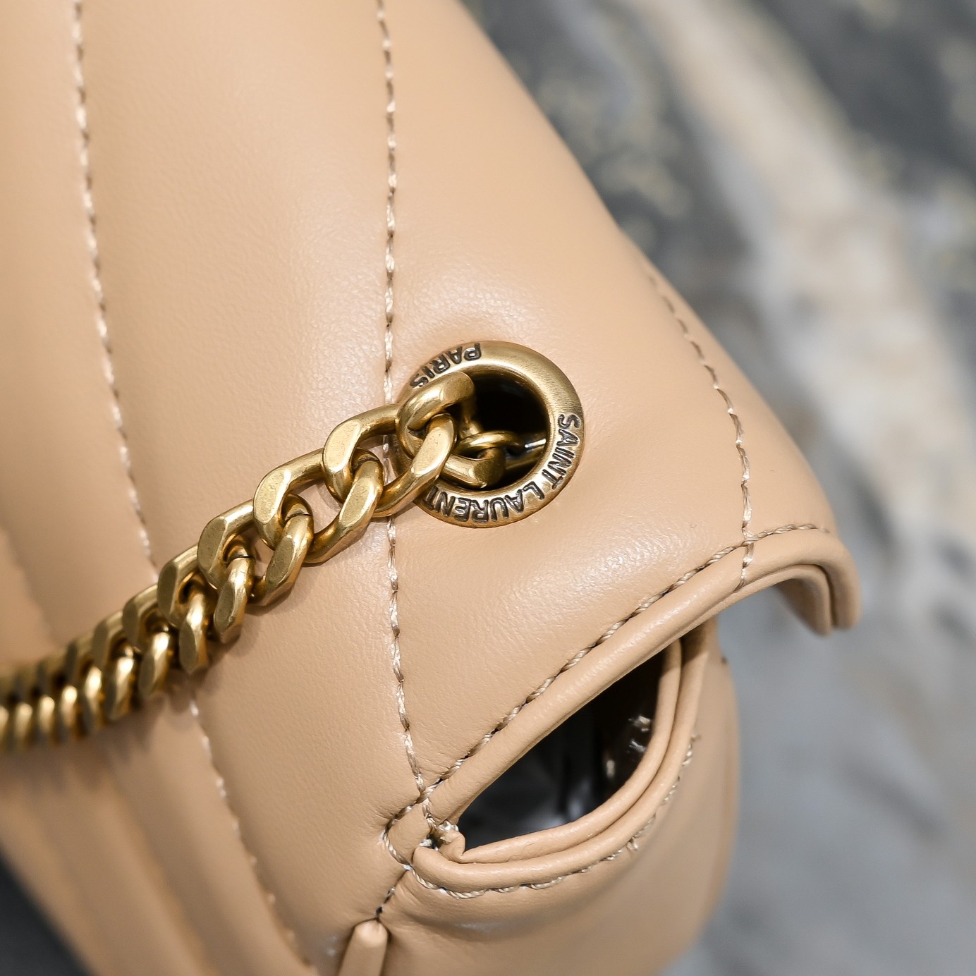 SAINT LAURENT LOULOU in MATELASSÉ Lambskin