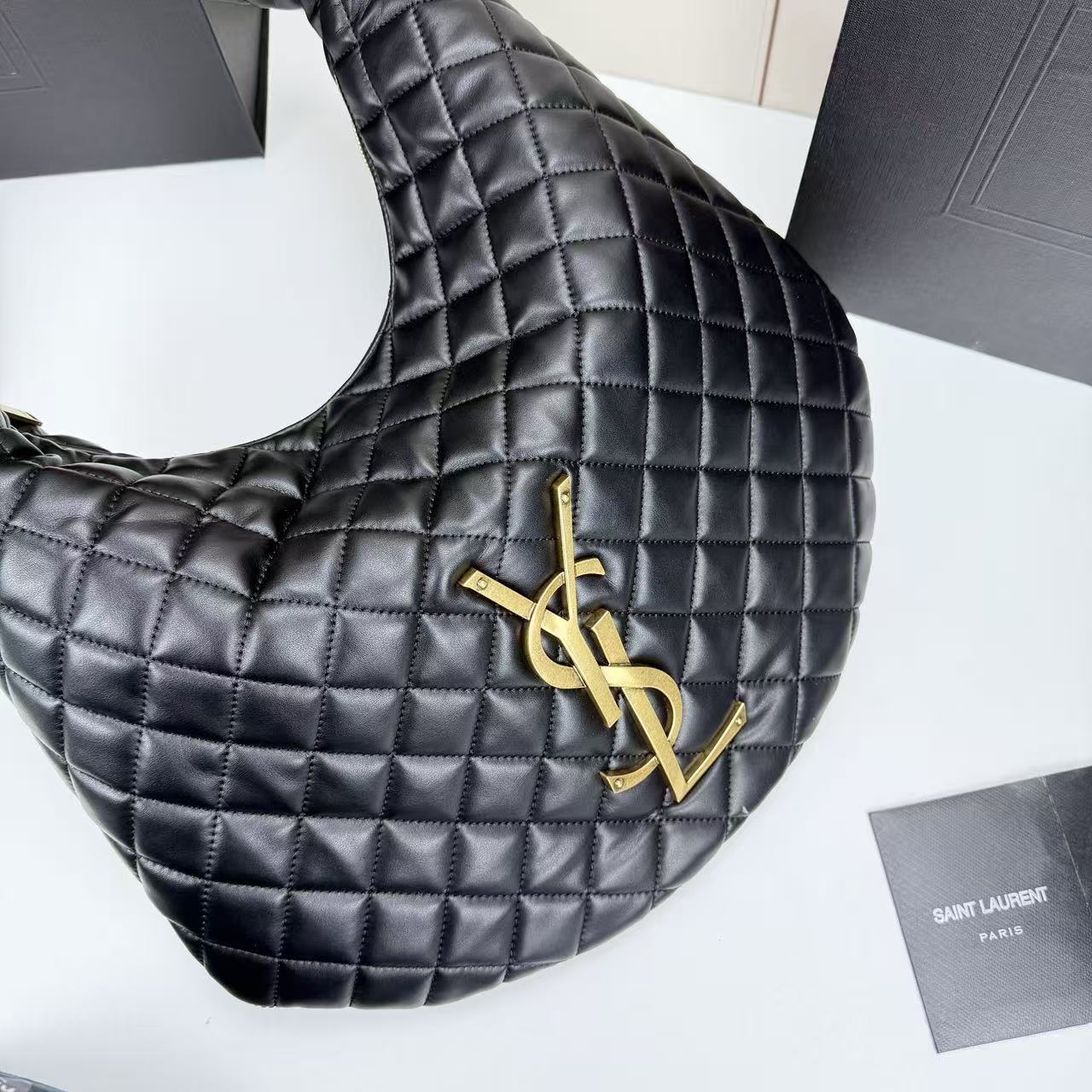 Saint Laurent YSL ICARE hobo in quilted nappa Bag - Black