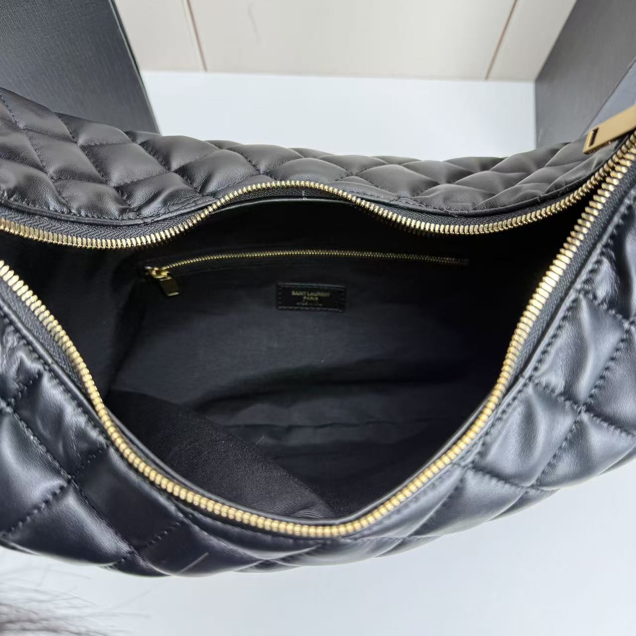 Saint Laurent YSL ICARE hobo in quilted nappa Bag - Black