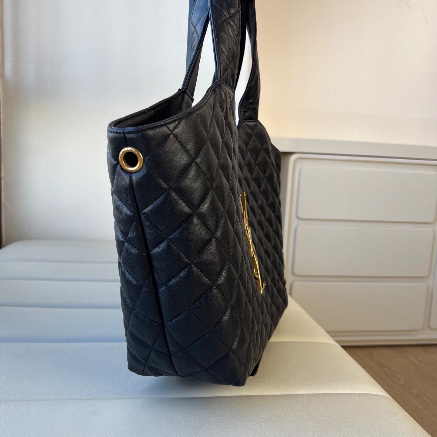 SAINT LAURENT YSL ICARE Medium in quilted nappa Black - Bag