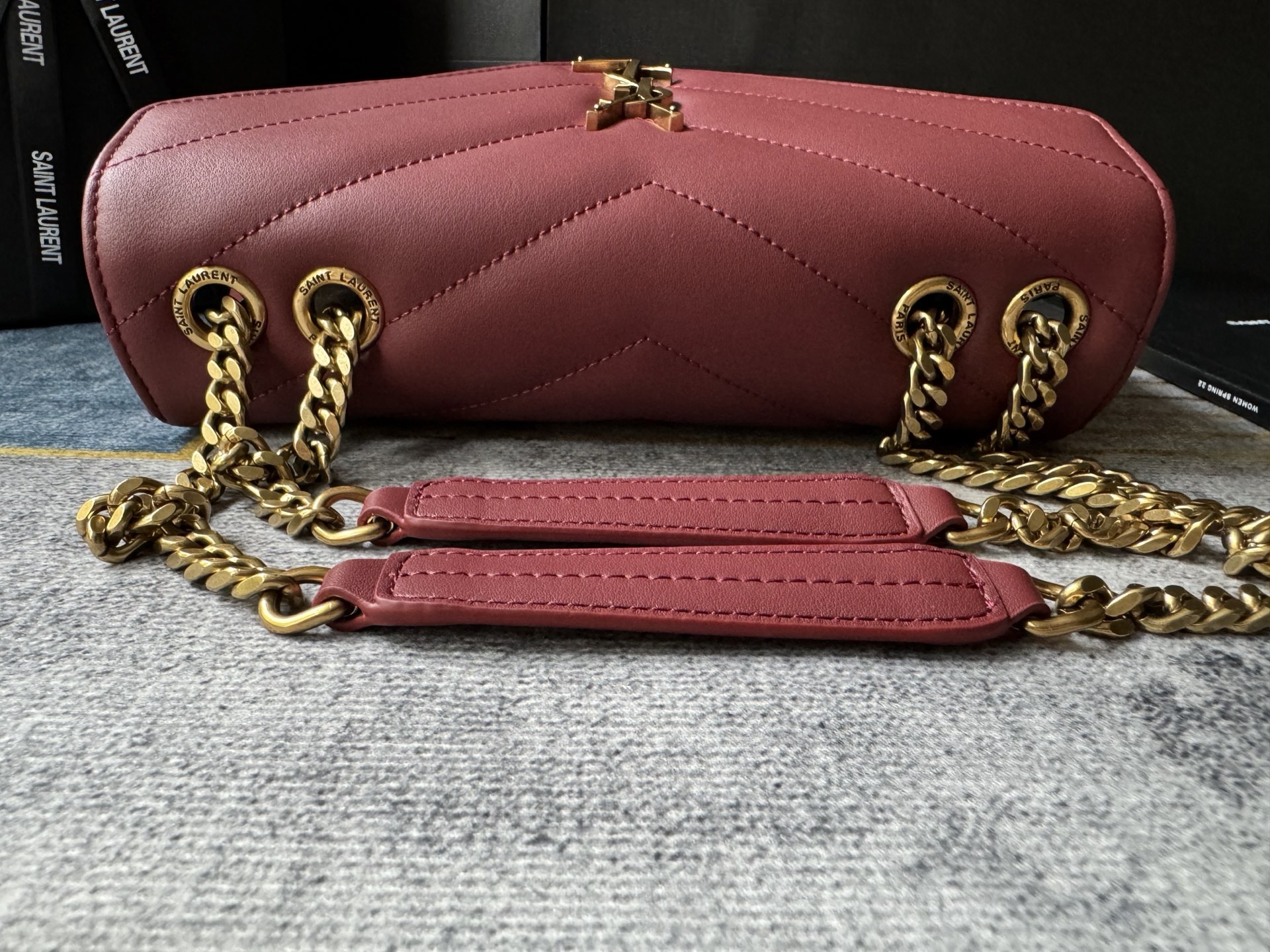 SAINT LAURENT LOULOU in MATELASSÉ Lambskin - Wine