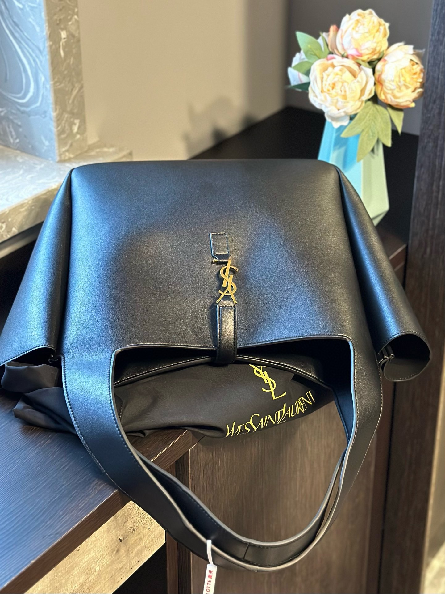 Saint Laurent Hobo Underarm Bag