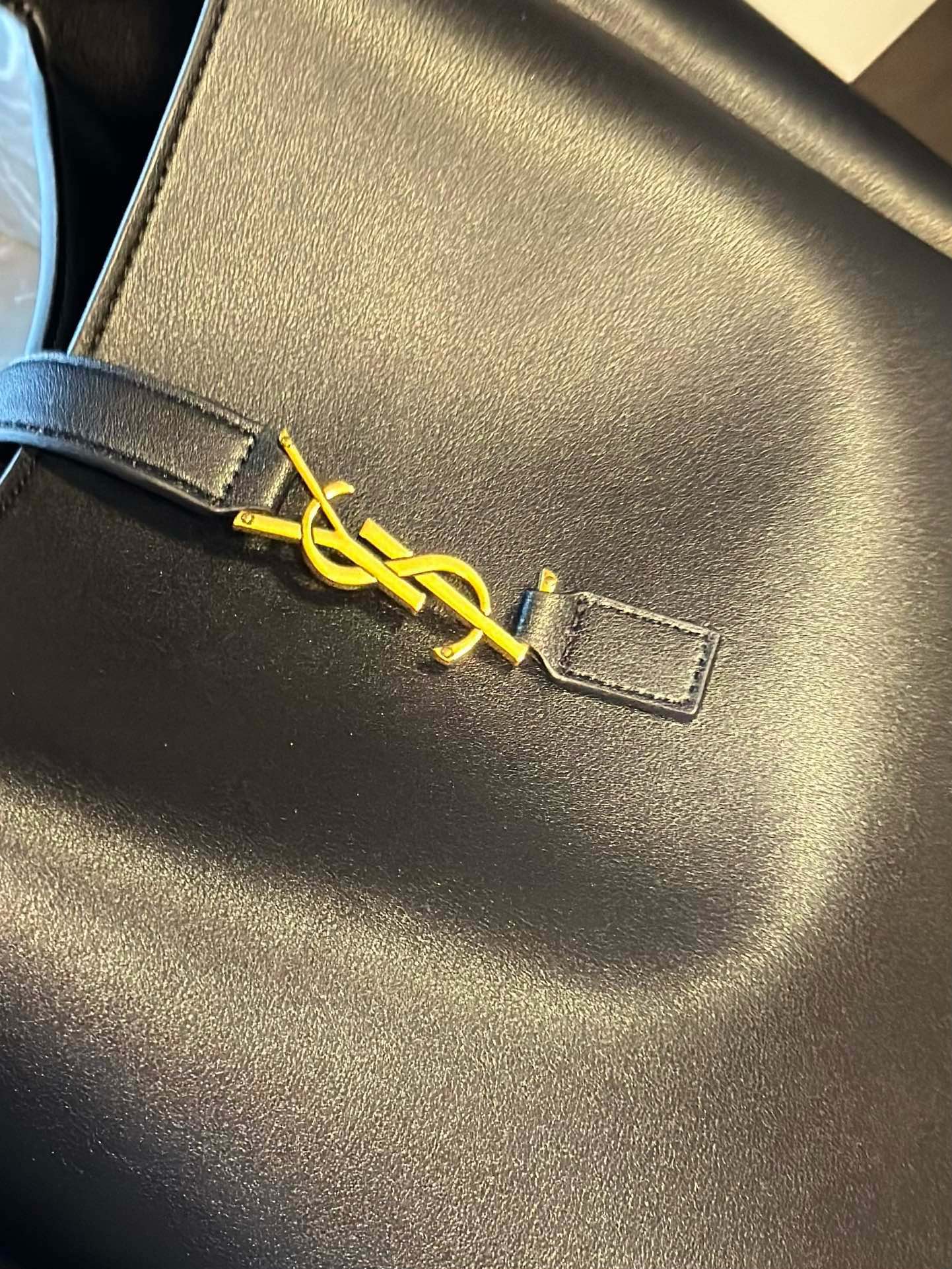 Saint Laurent Hobo Underarm Bag