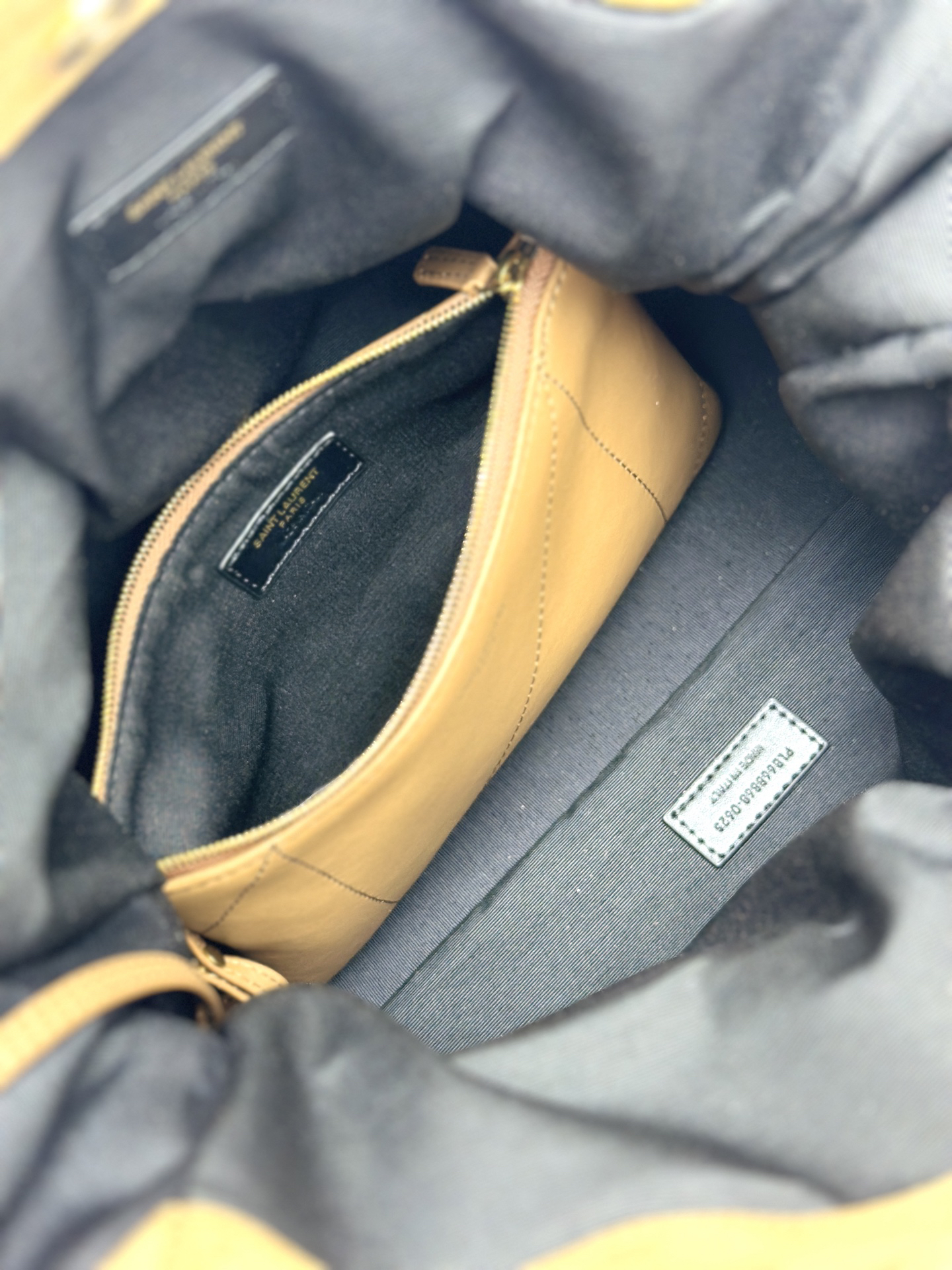 Saint Laurent JAMIE SHOPPING Medium in suede GOLDEN LEAF - Bag