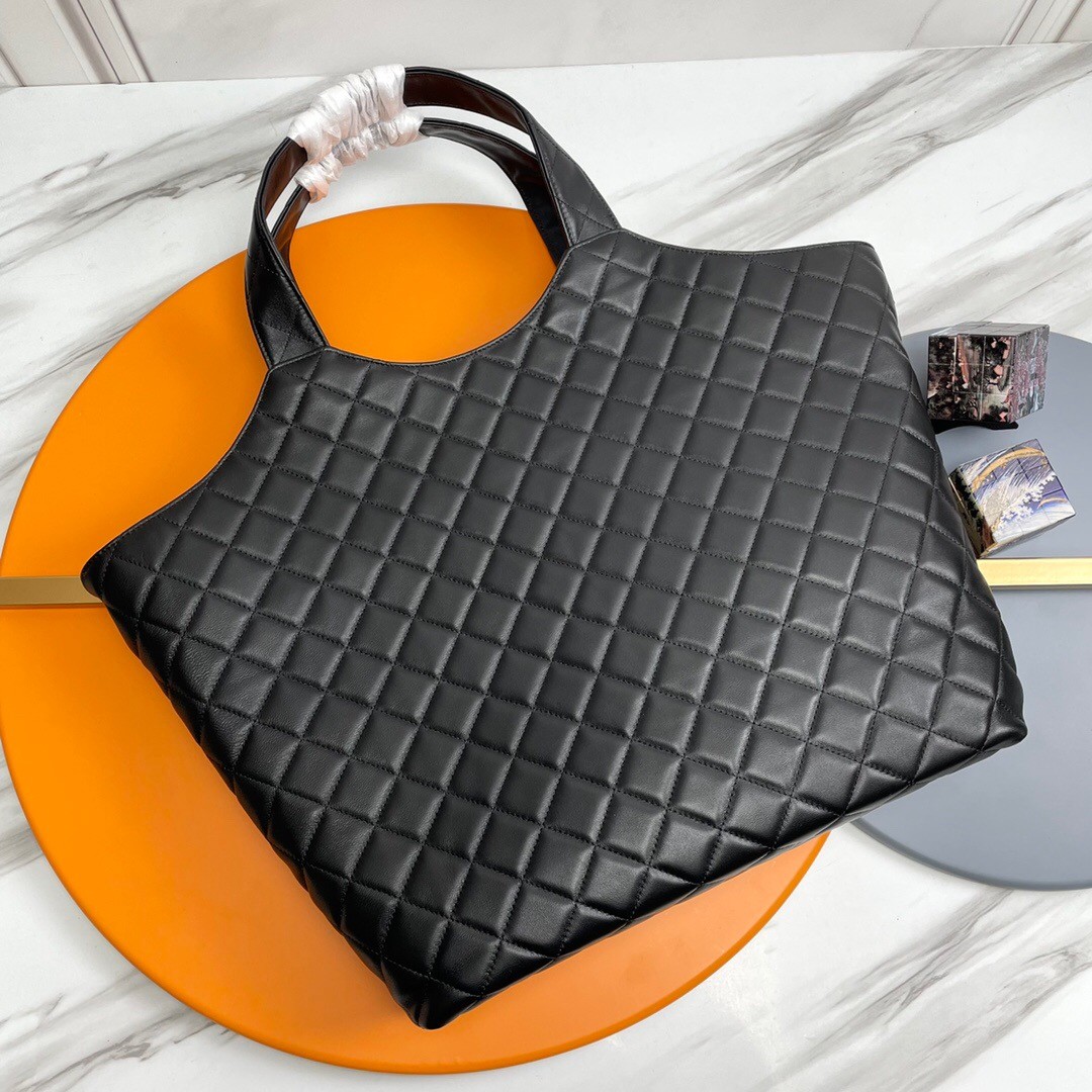 SAINT LAURENT ICARE MAXI SHOPPING BAG IN QUILTED Calfskin - Bag