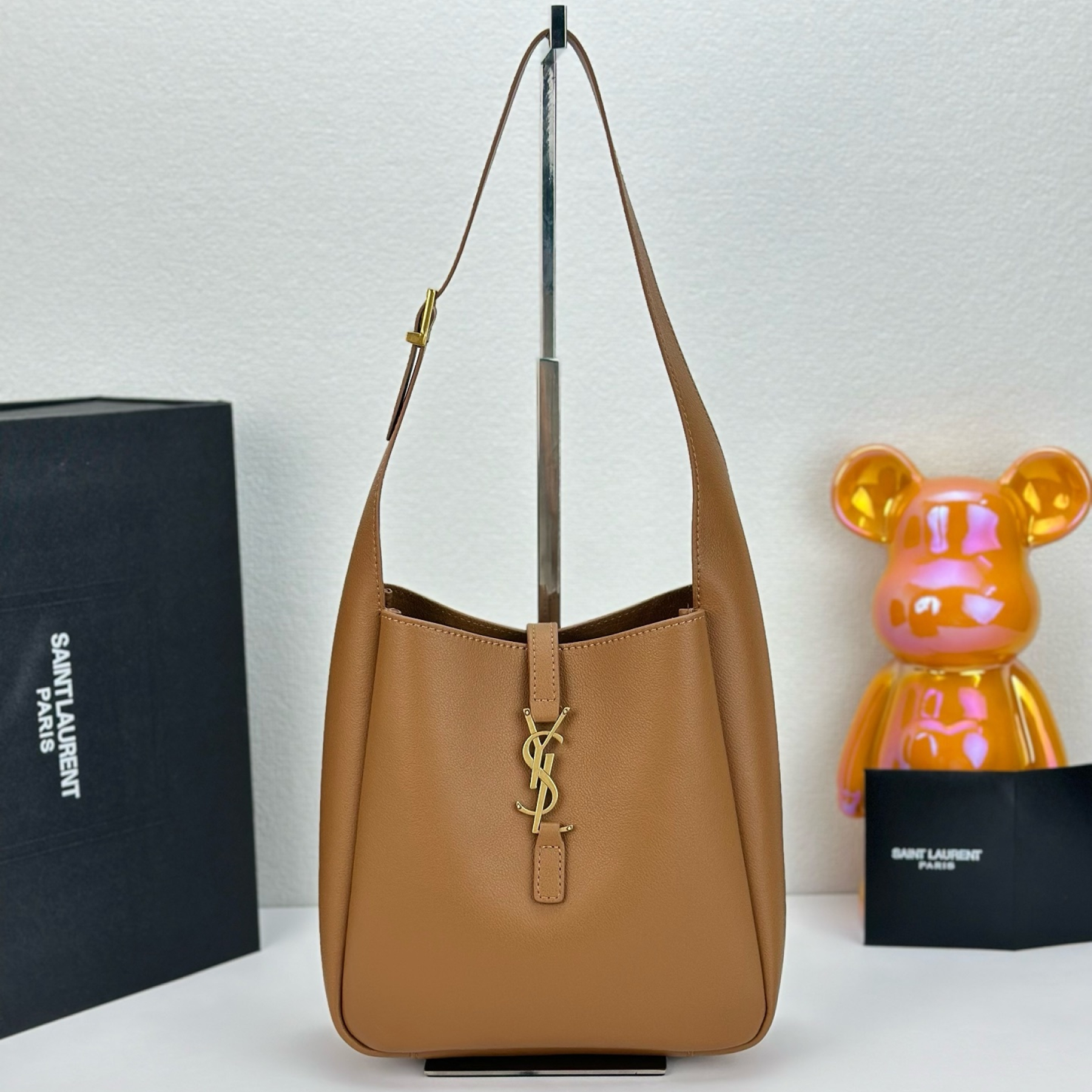Saint Laurent LE 5 À 7 small bag in soft python Brown - Bag