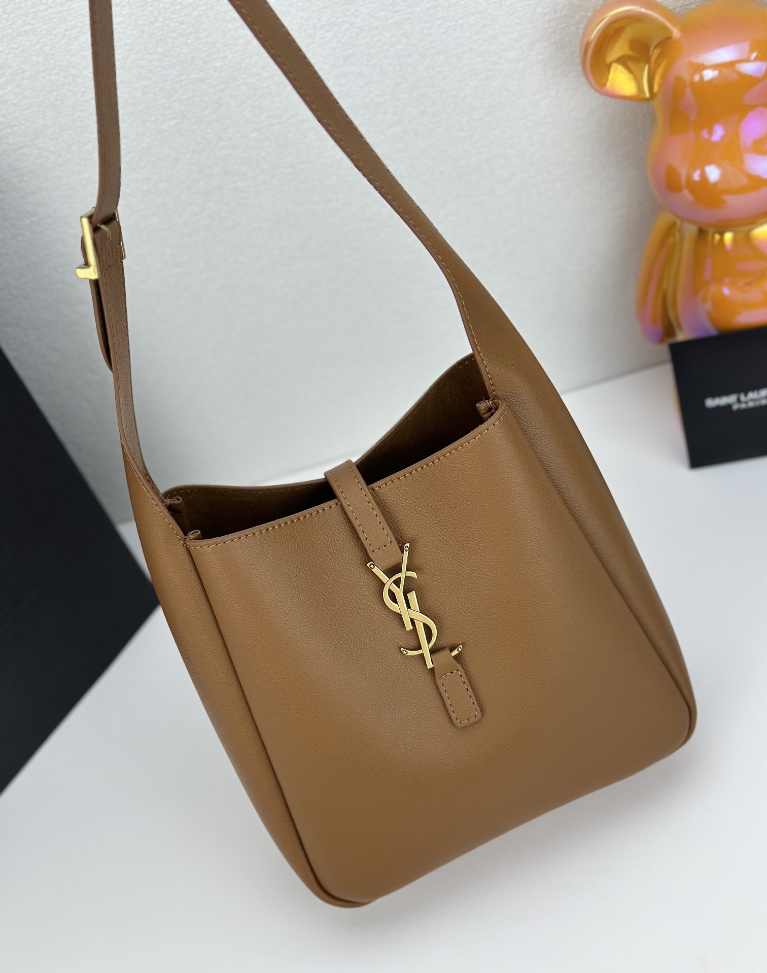 Saint Laurent LE 5 À 7 small bag in soft python Brown - Bag
