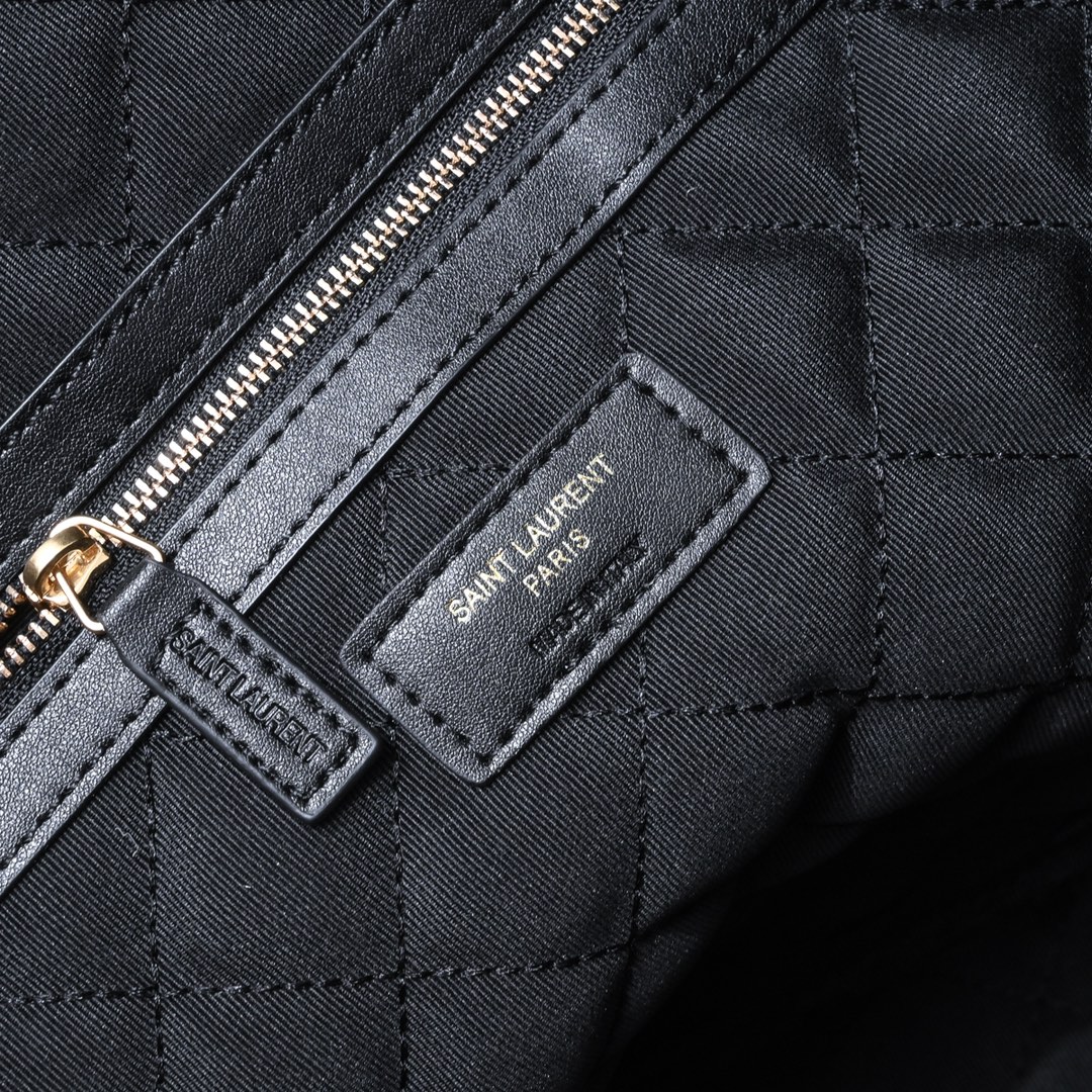 SAINT LAURENT YSL Es Giant Leather Travel Bag