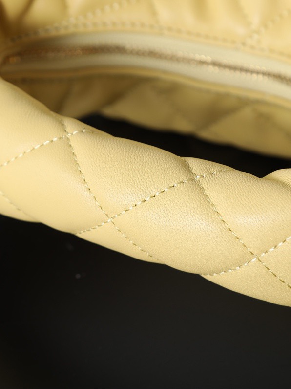 [TOP]Saint Laurent YSL IICARINO in quilted suede Hobo Bag - SOFT LEMON