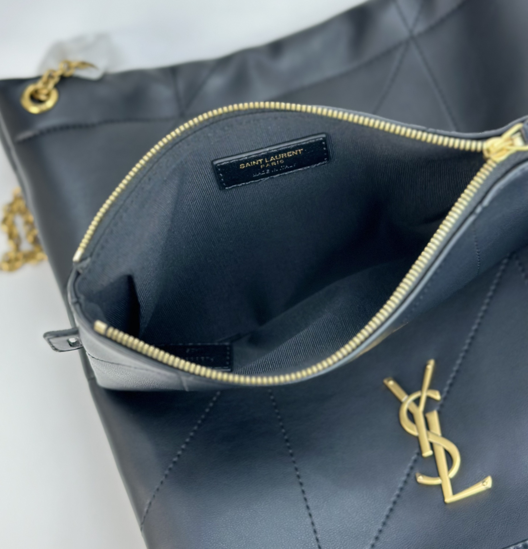 Saint Laurent JAMIE 4.3 POCHON in Calfskin - Bag
