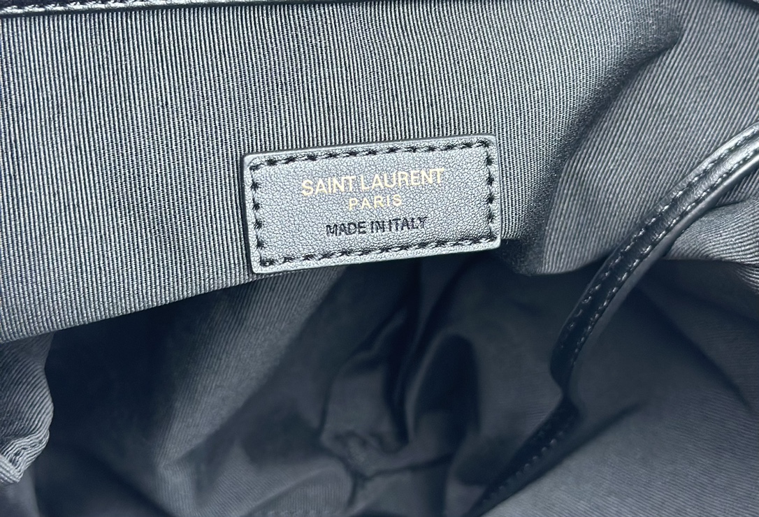 Saint Laurent JAMIE 4.3 POCHON in Calfskin - Bag