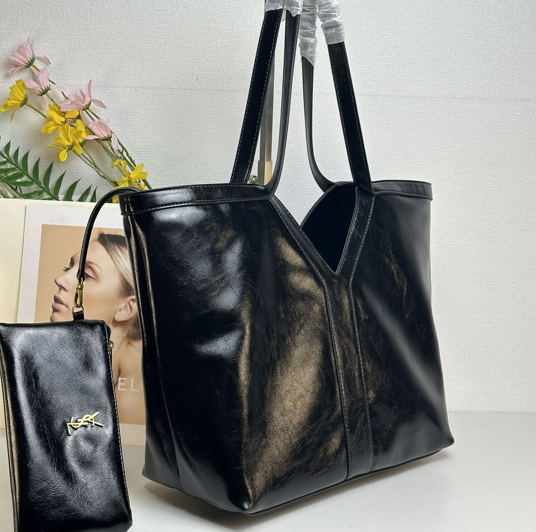 Saint Laurent Oversized Tote Bag - Black Bag