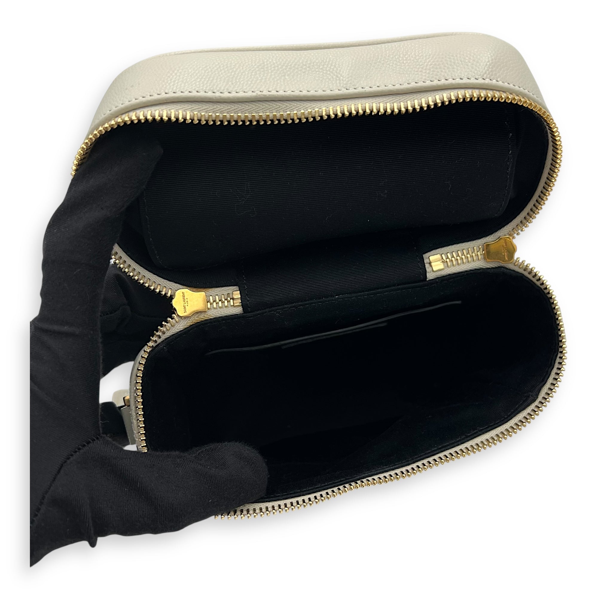 Quilted 80's Vanity Bag White in Calfskin, Gold hardware