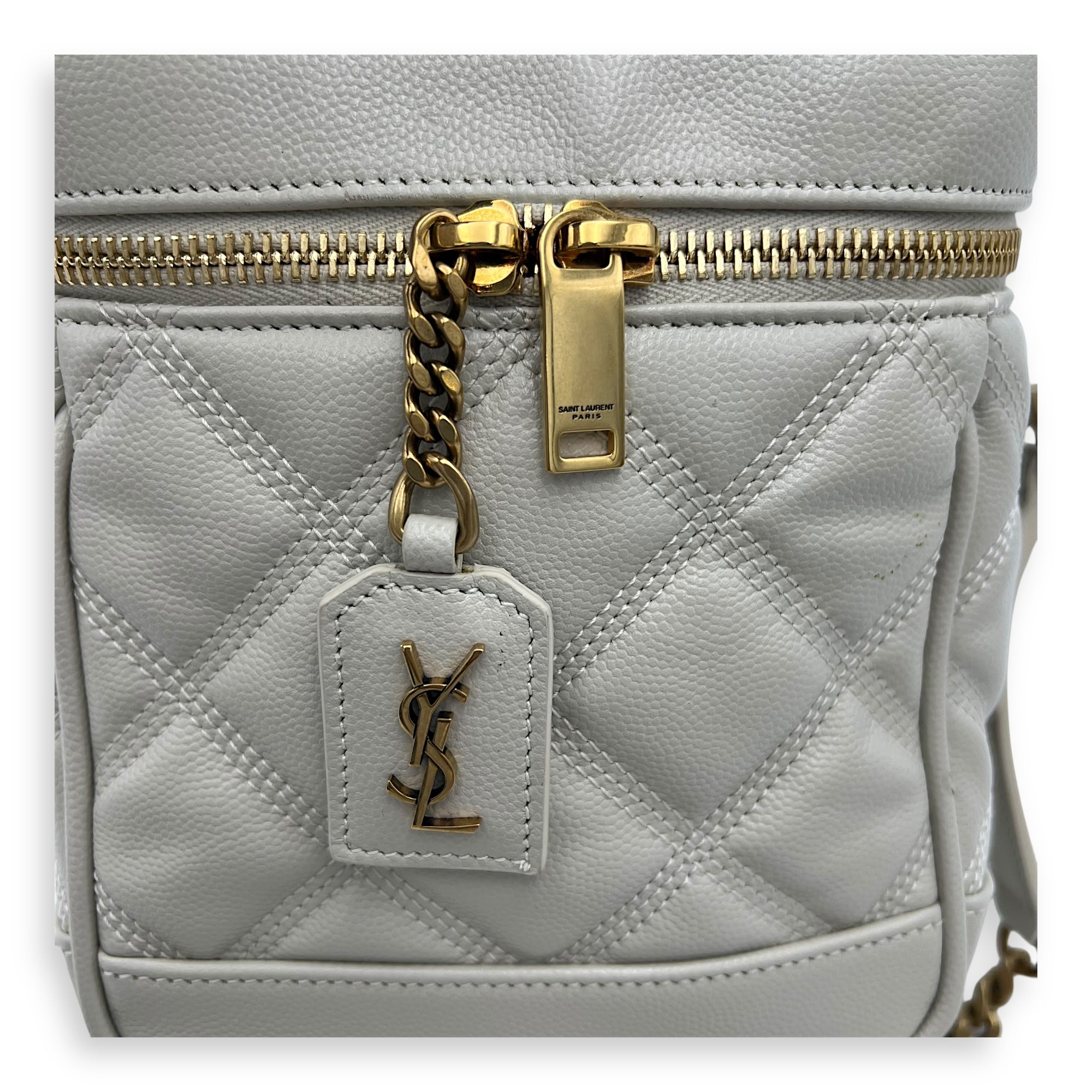 Quilted 80's Vanity Bag White in Calfskin, Gold hardware