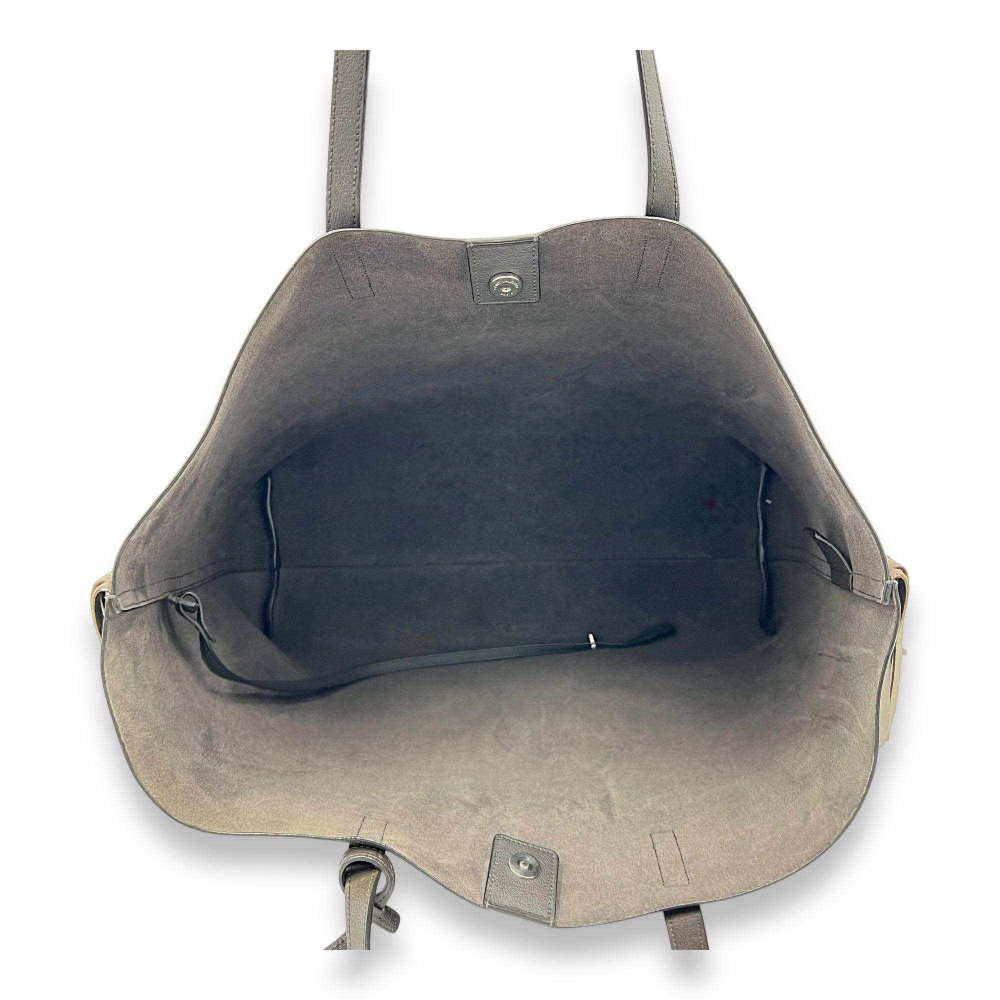 East West Shopping Fringe Tote Bag Grey in Calfskin, Silver hardware