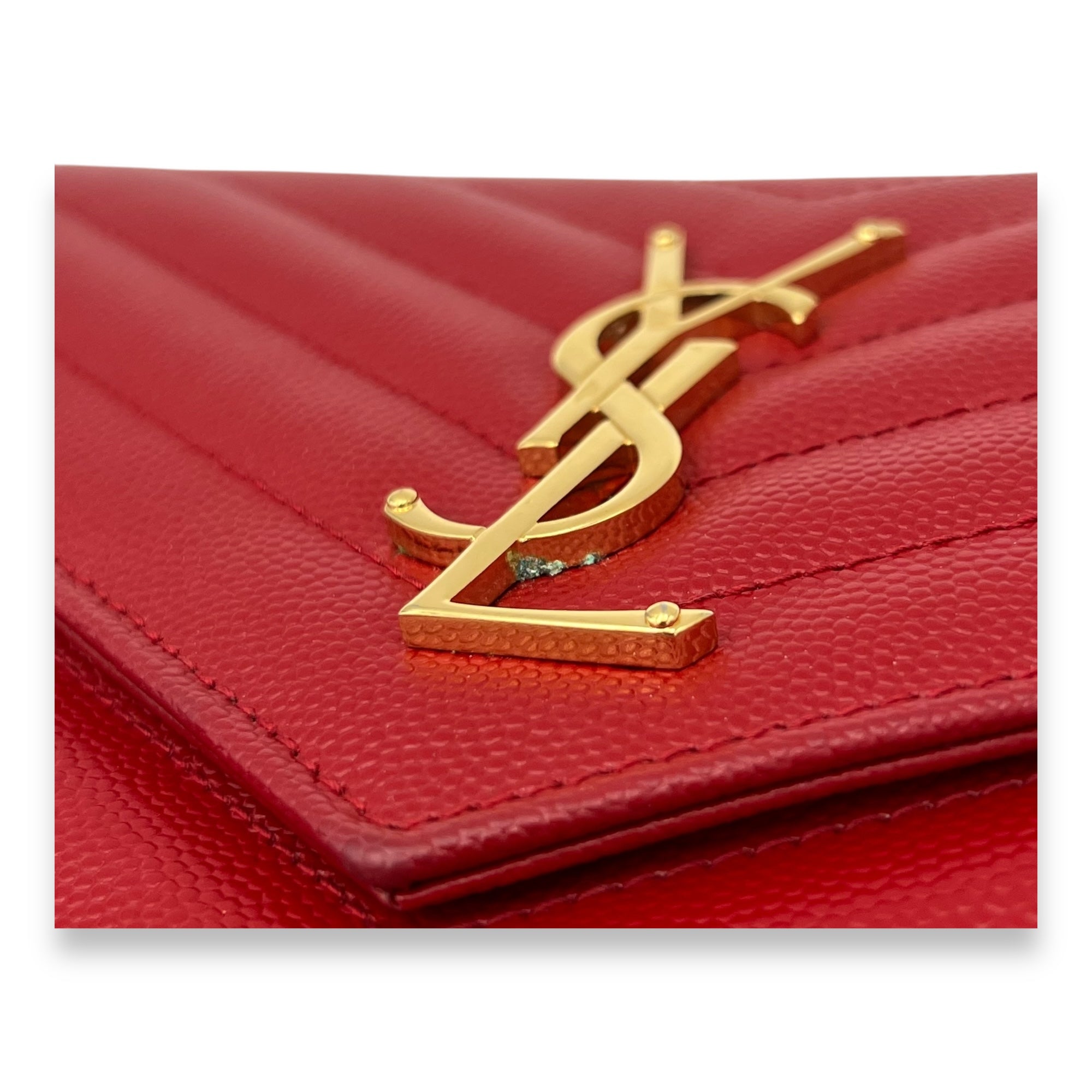 Envelope Wallet On Chain Red in Caviar Leather, Gold hardware