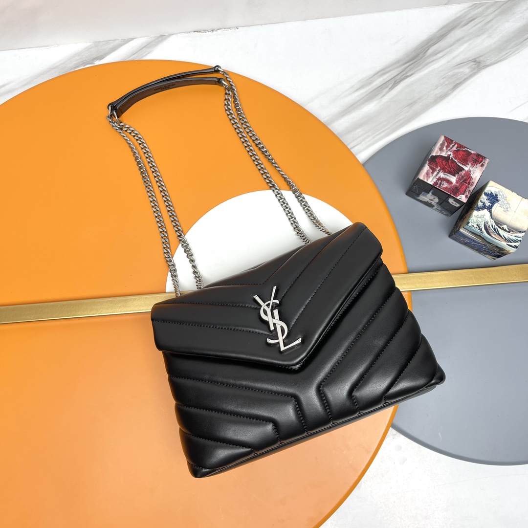 [TOP] SAINT LAURENT Loulou Small Quilted Leather Black Sliver Hardware Shoulder Bag