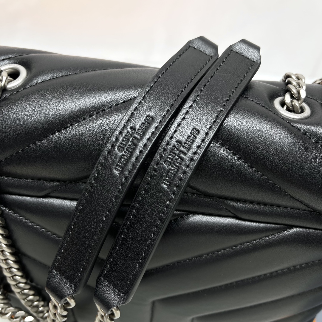 [TOP] SAINT LAURENT Loulou Small Quilted Leather Black Sliver Hardware Shoulder Bag