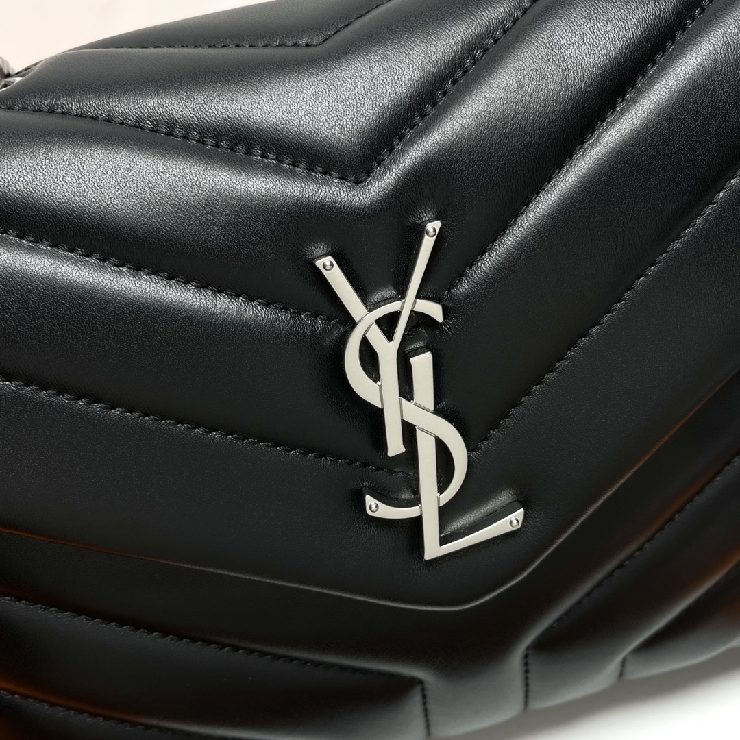 [TOP] SAINT LAURENT Loulou Small Quilted Leather Black Sliver Hardware Shoulder Bag