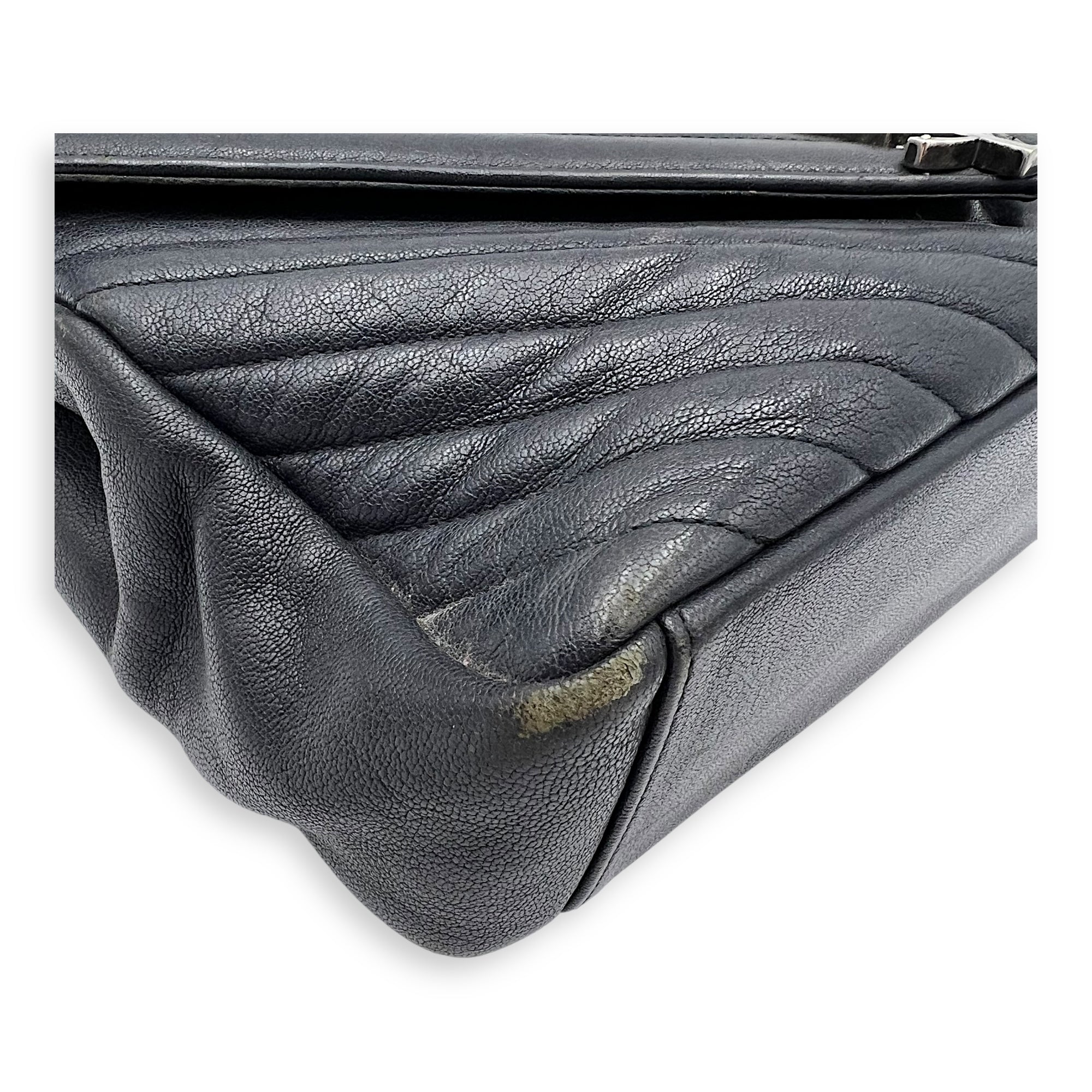 College Large Grey Shoulder Bag in Calfskin, Silver hardware