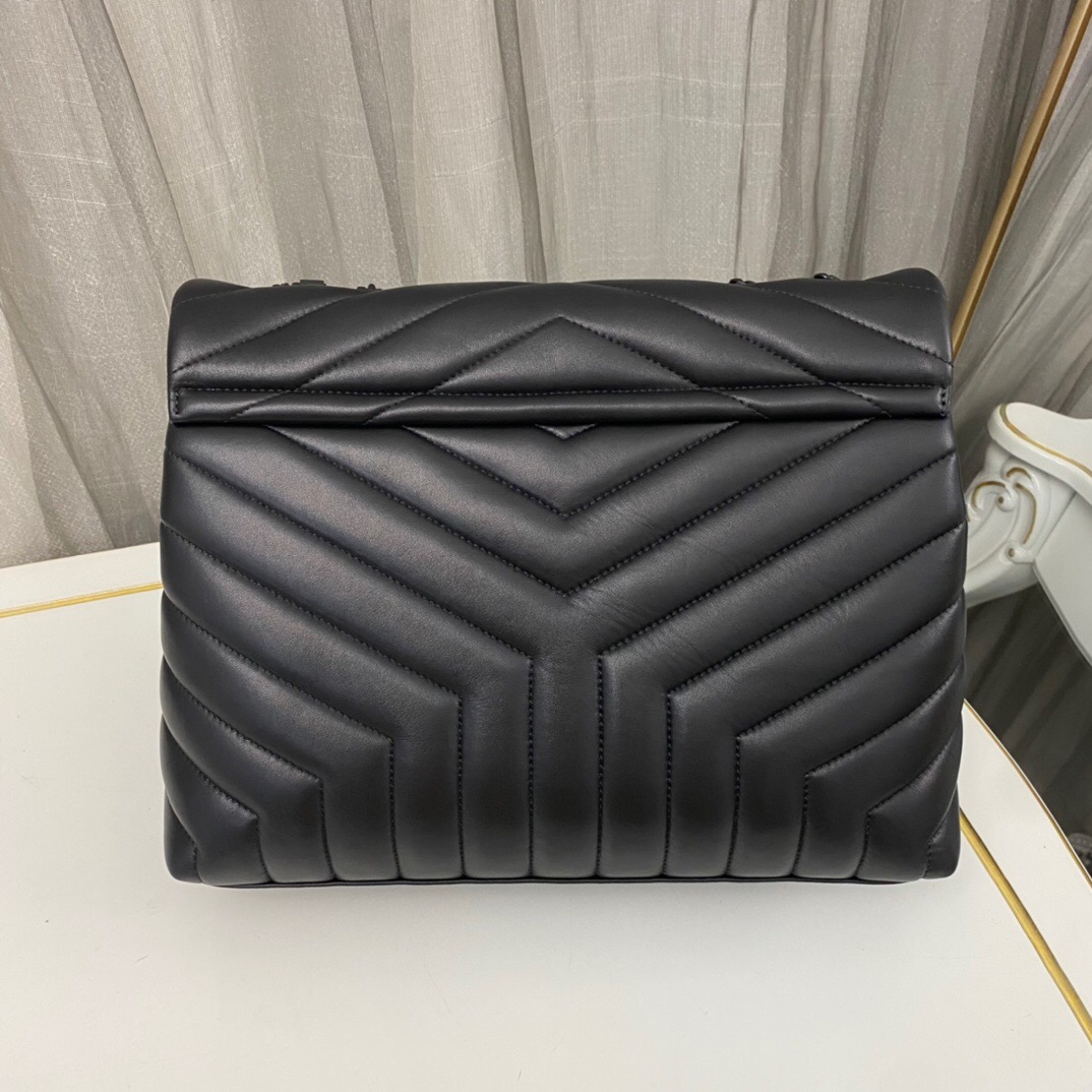 SAINT LAURENT Loulou Medium quilted leather shoulder bag black - Bag
