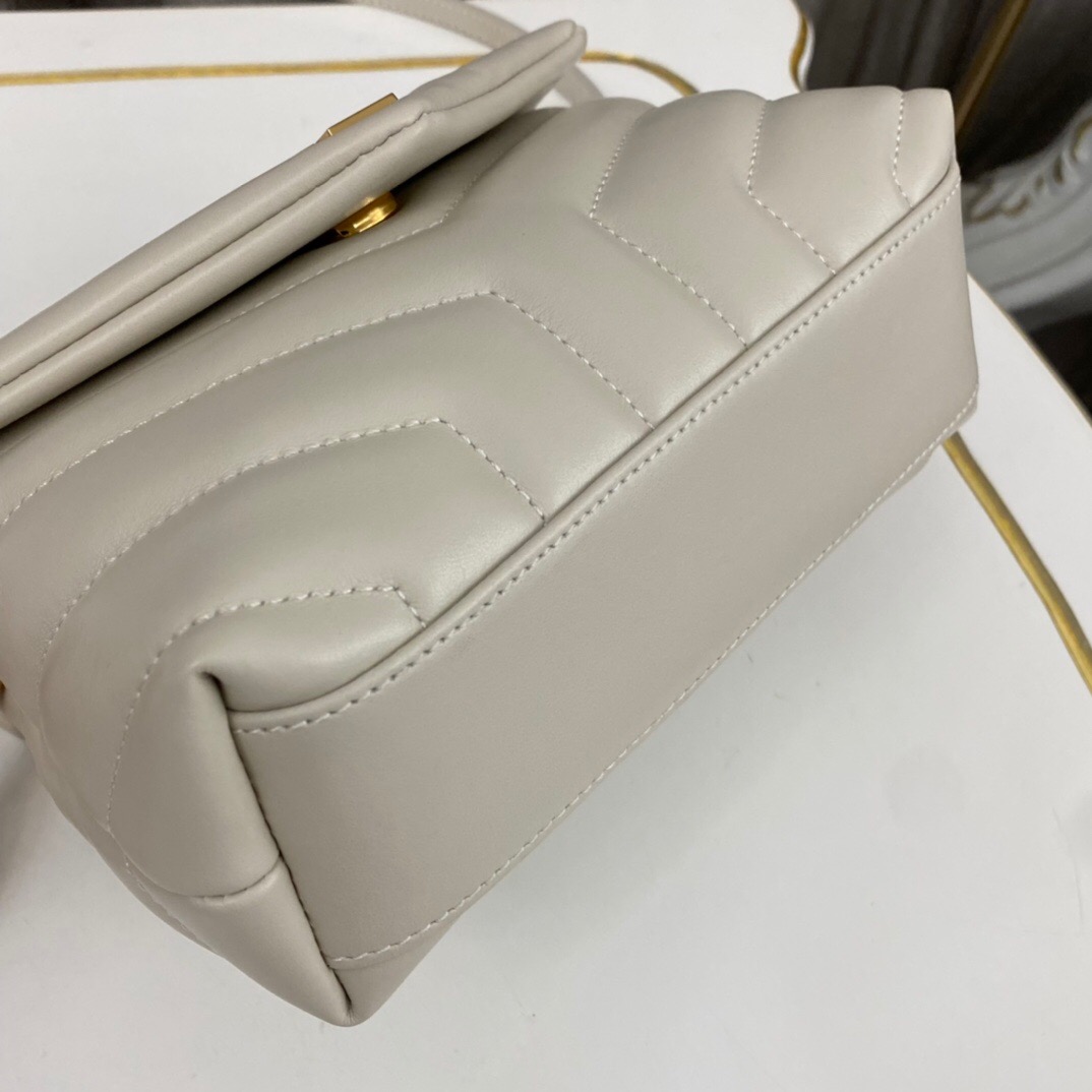 SAINT LAURENT Loulou Toy quilted leather shoulder bag cream - Bag