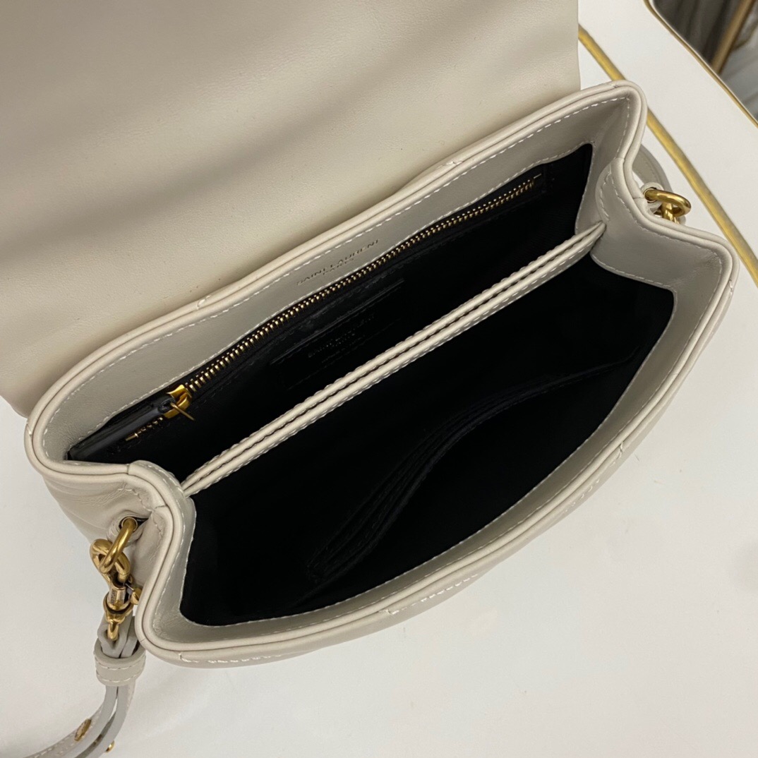 SAINT LAURENT Loulou Toy quilted leather shoulder bag cream - Bag