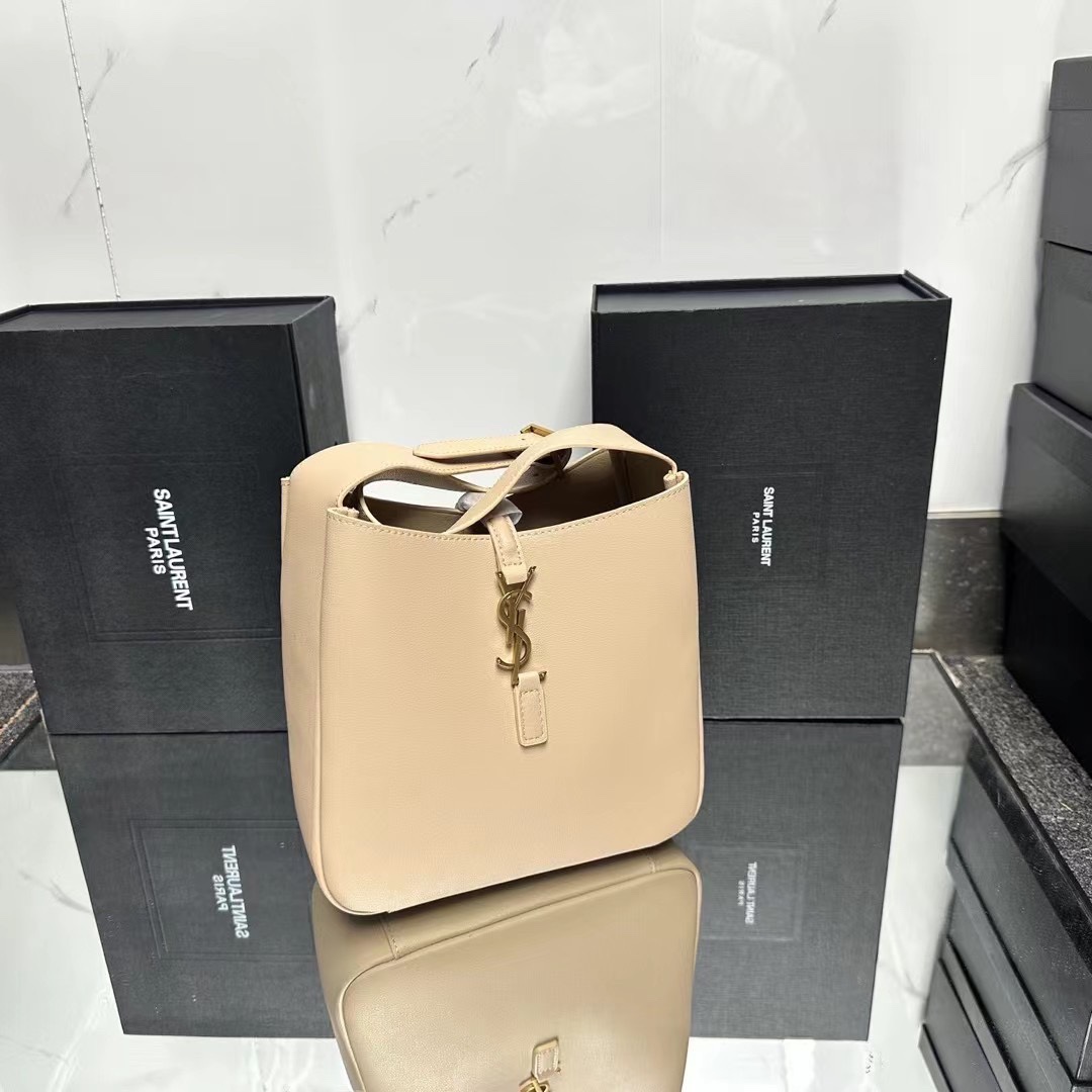 SAINT LAURENT Supple Small leather shoulder bag-Beige - Bag