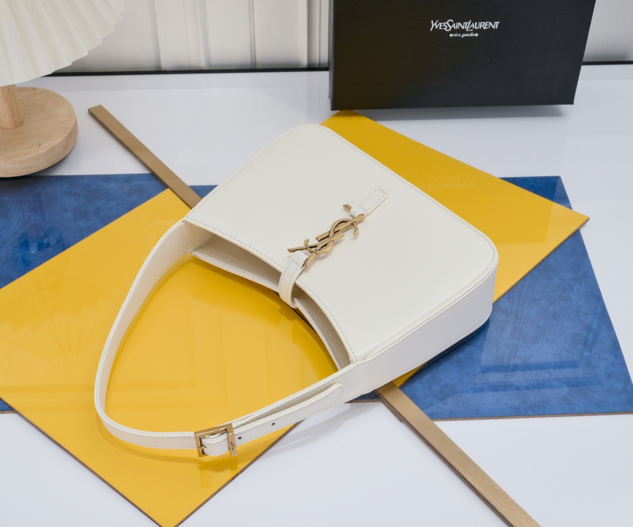 SAINT LAURENT YSL 5 à 7 Hobo Bag Leather-White Bag