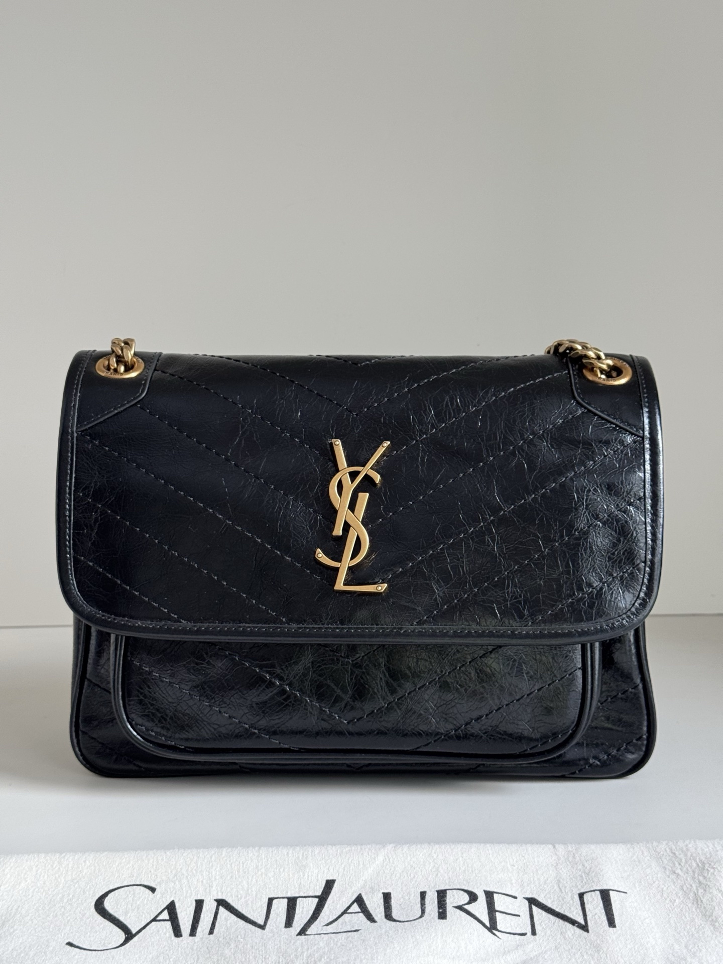 Saint Laurent YSL NIKI MEDIUM IN VINTAGE LEATHER Black - Bag