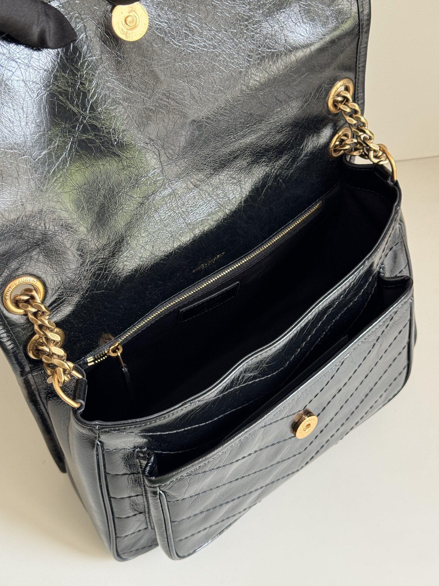 Saint Laurent YSL NIKI MEDIUM IN VINTAGE LEATHER Black - Bag