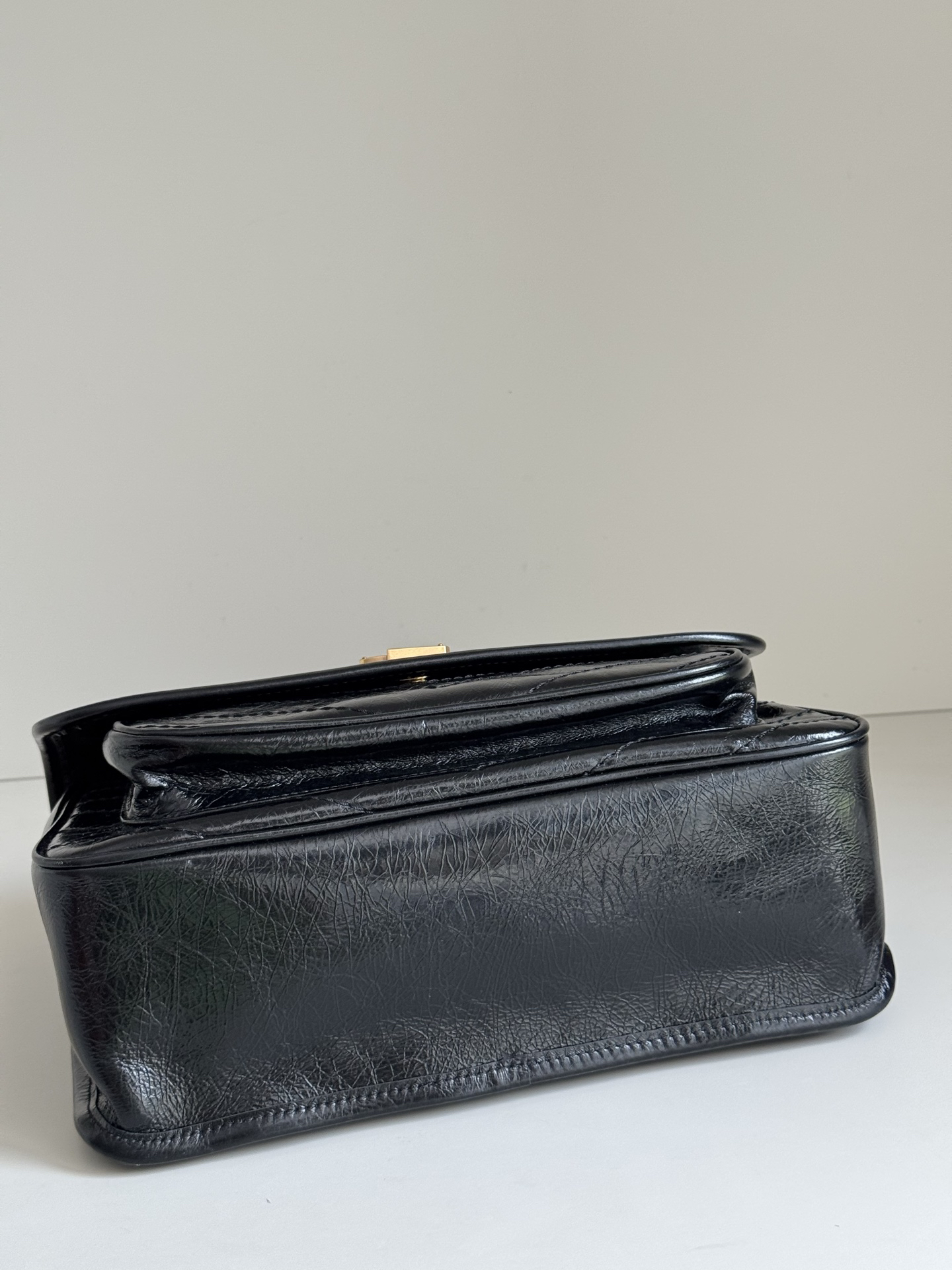 Saint Laurent YSL NIKI MEDIUM IN VINTAGE LEATHER Black - Bag