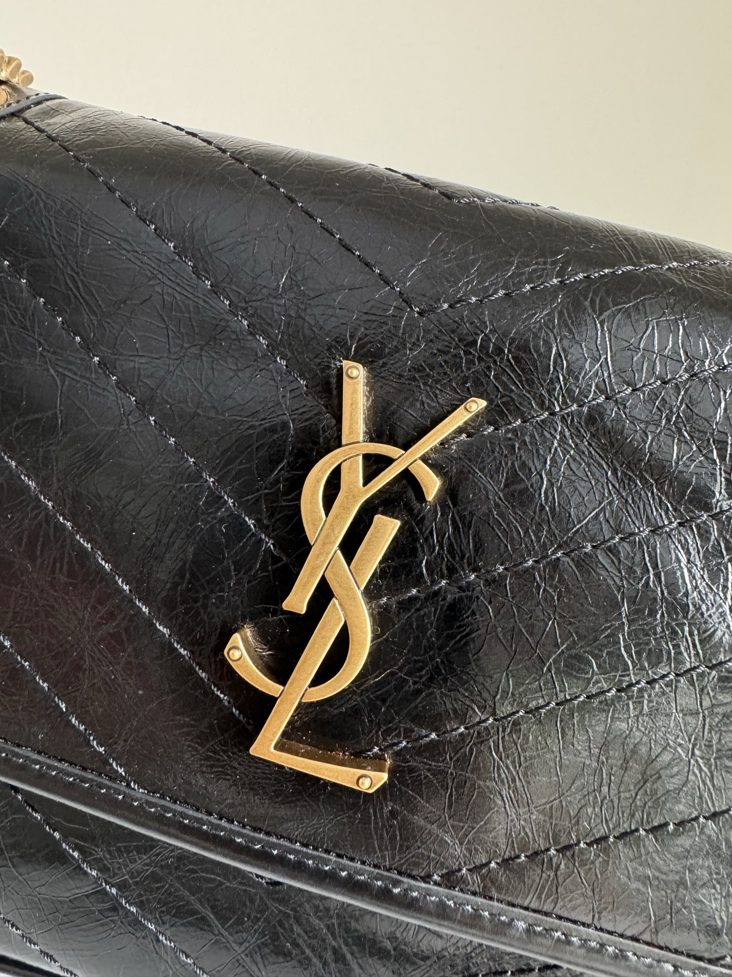 Saint Laurent YSL NIKI MEDIUM IN VINTAGE LEATHER Black - Bag