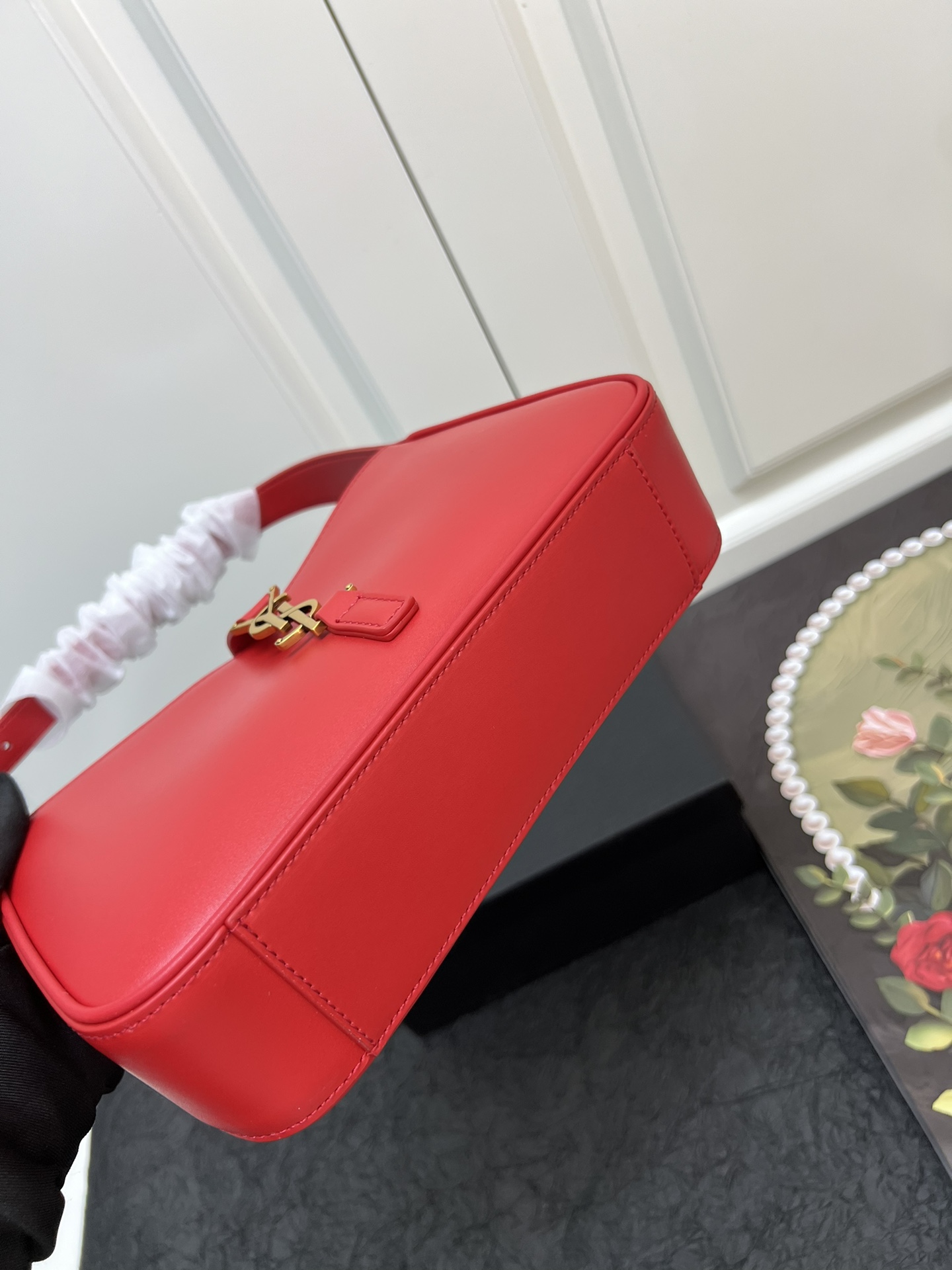 Saint Laurent YSL Le 5 à 7 hobo bag - Red Plain Bag