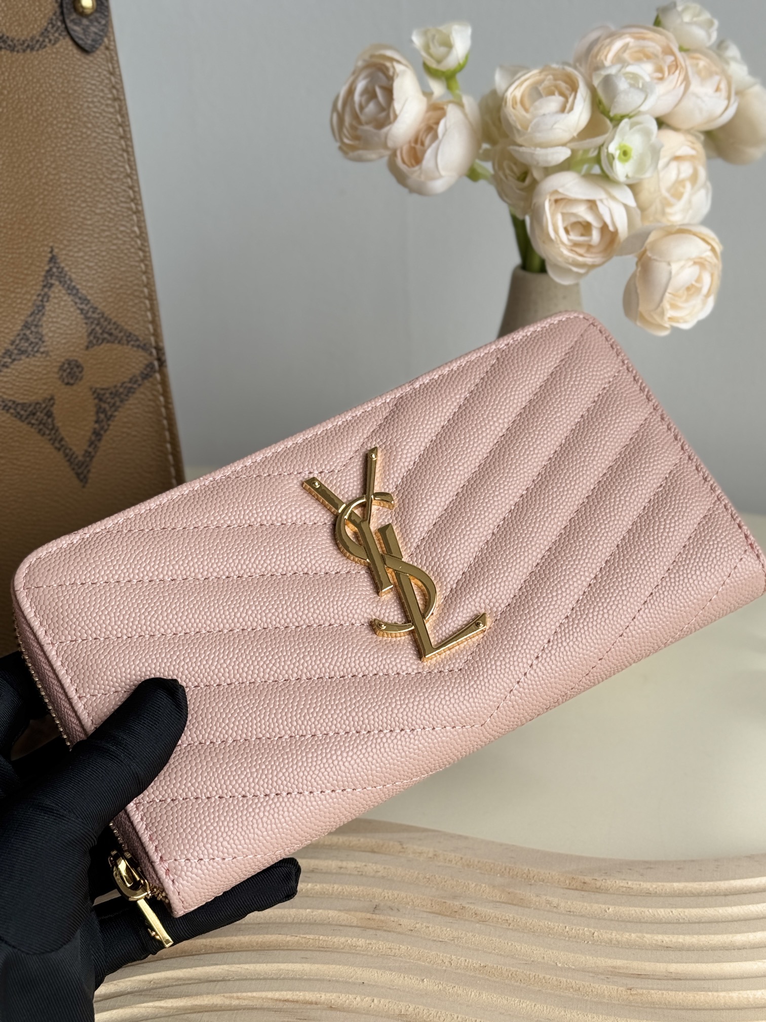 Saint Laurent Monogramme leather Wallet -Pink Wallet