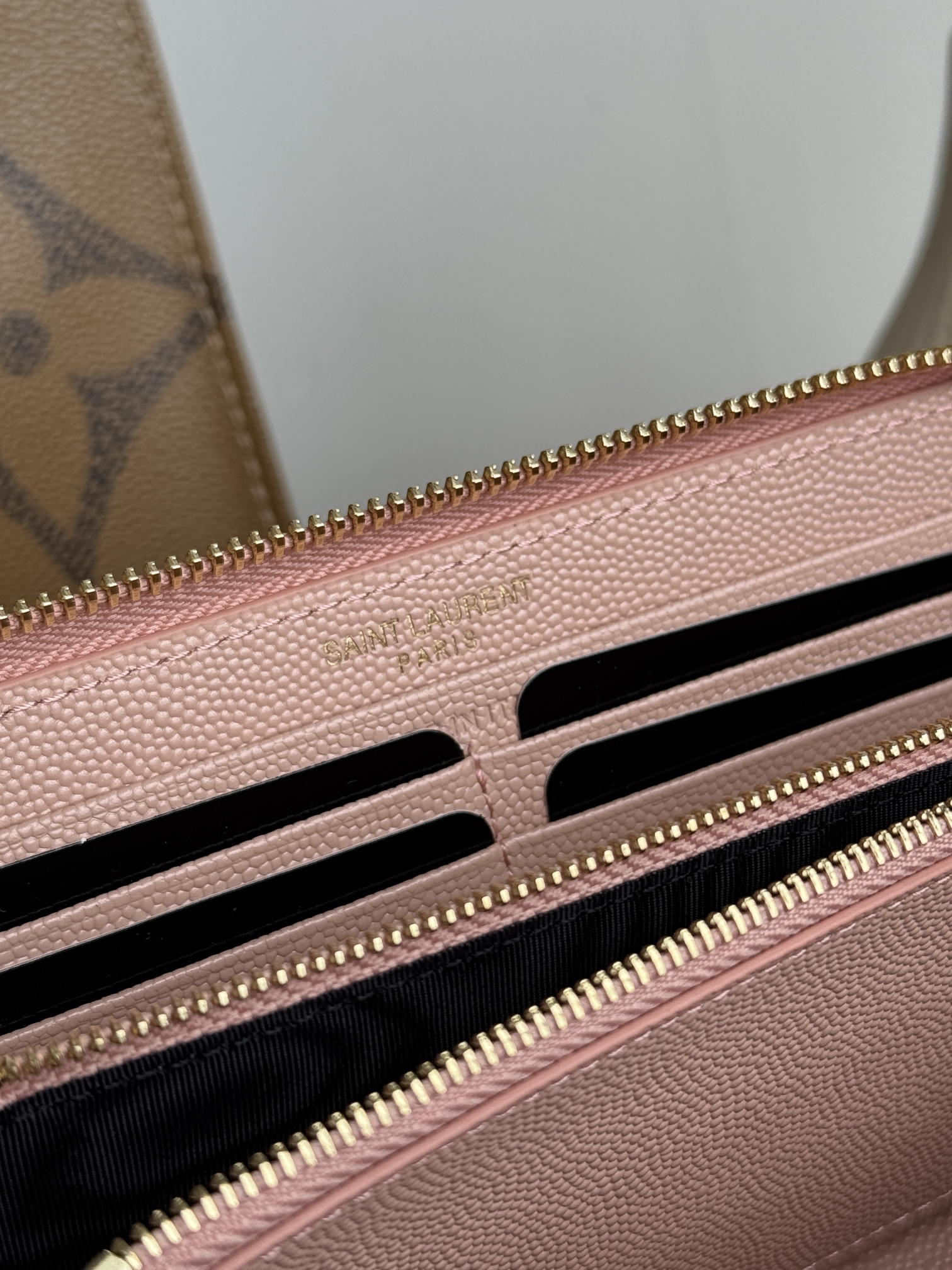 Saint Laurent Monogramme leather Wallet -Pink Wallet