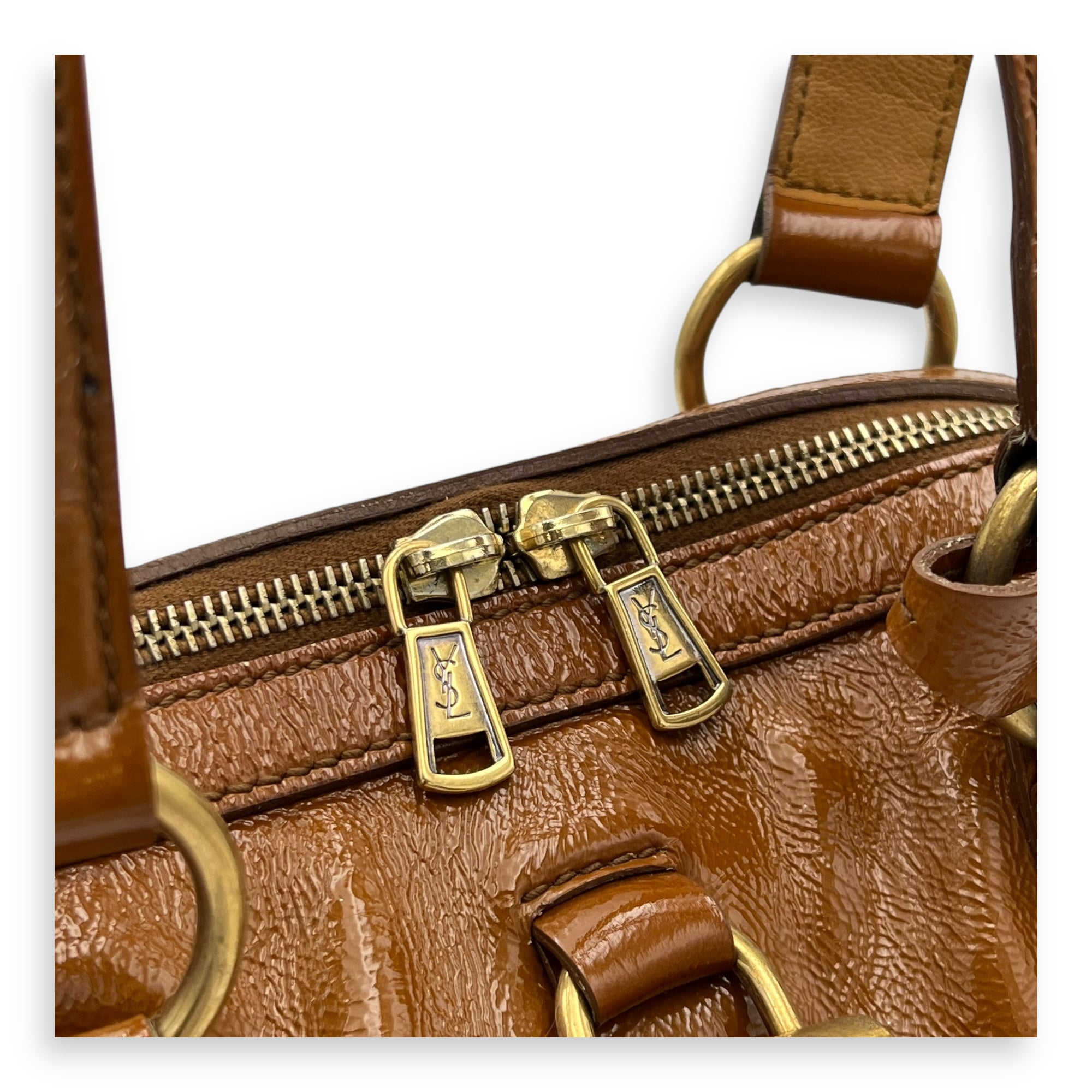 Muse Top Handle Bag Brown in Patent Leather, Gold hardware