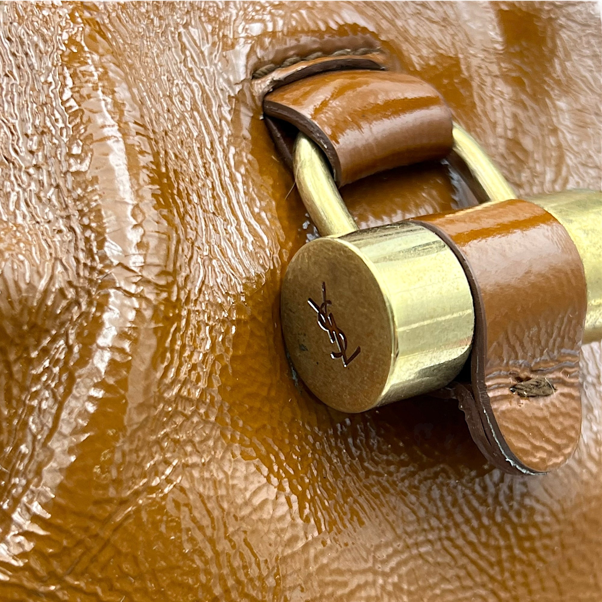Muse Top Handle Bag Brown in Patent Leather, Gold hardware