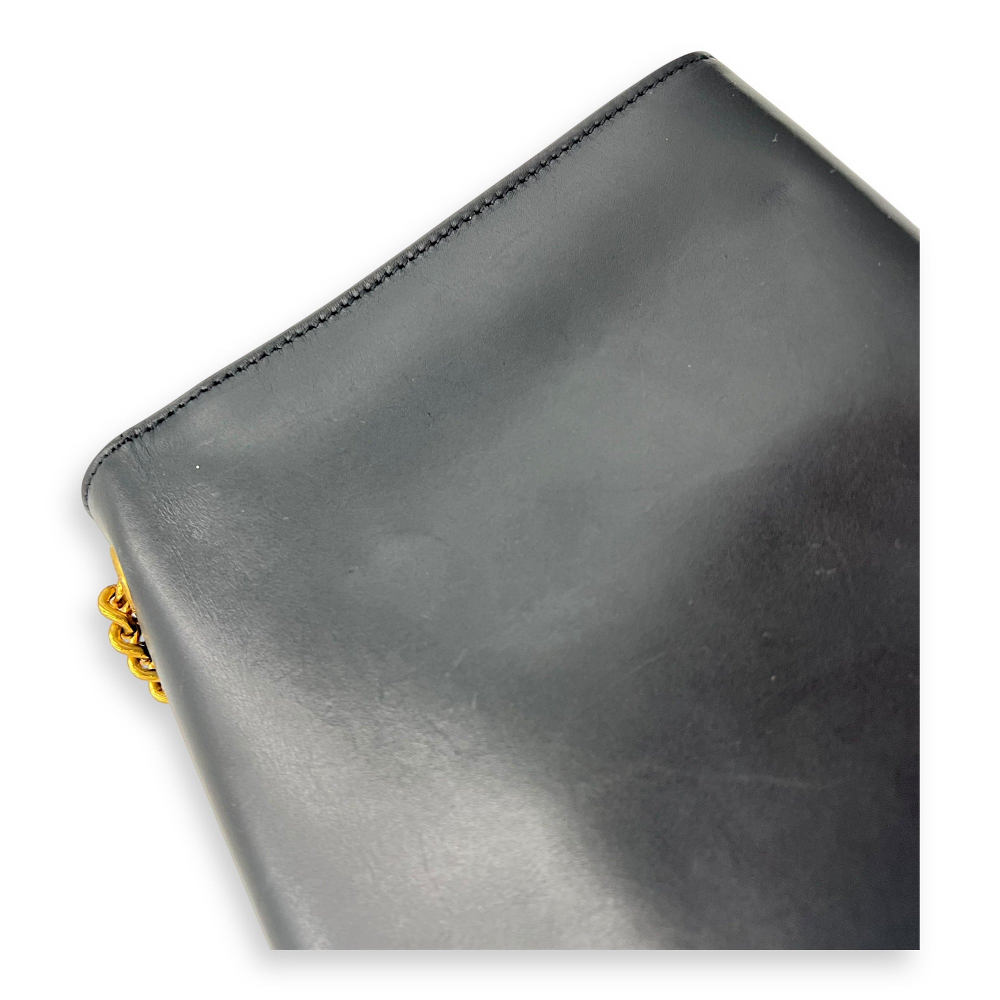 Kate Medium Black Shoulder Bag in Calfskin, Gold hardware
