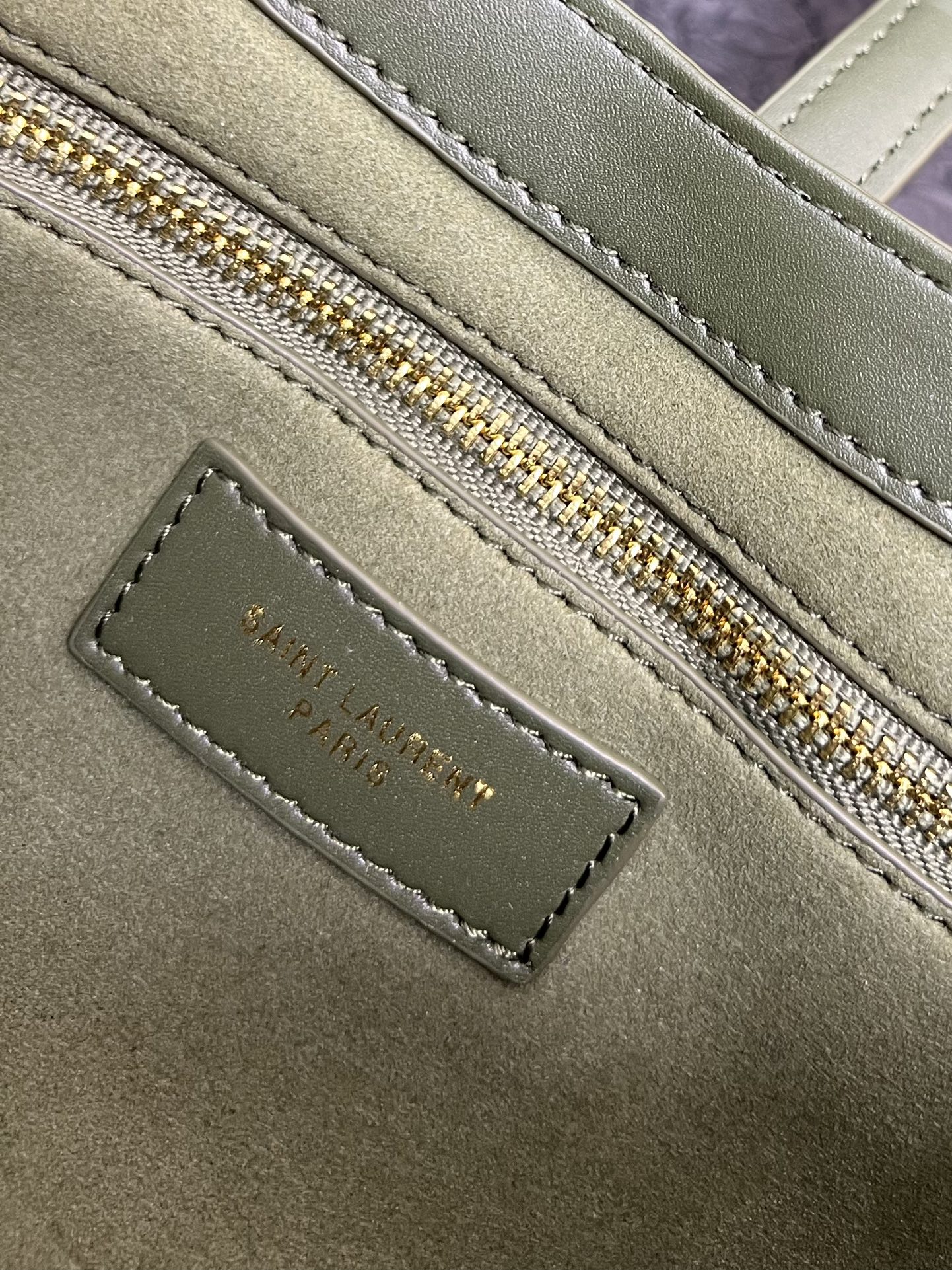 Saint Laurent YSL Le 5 à 7 hobo bag - Green Bag