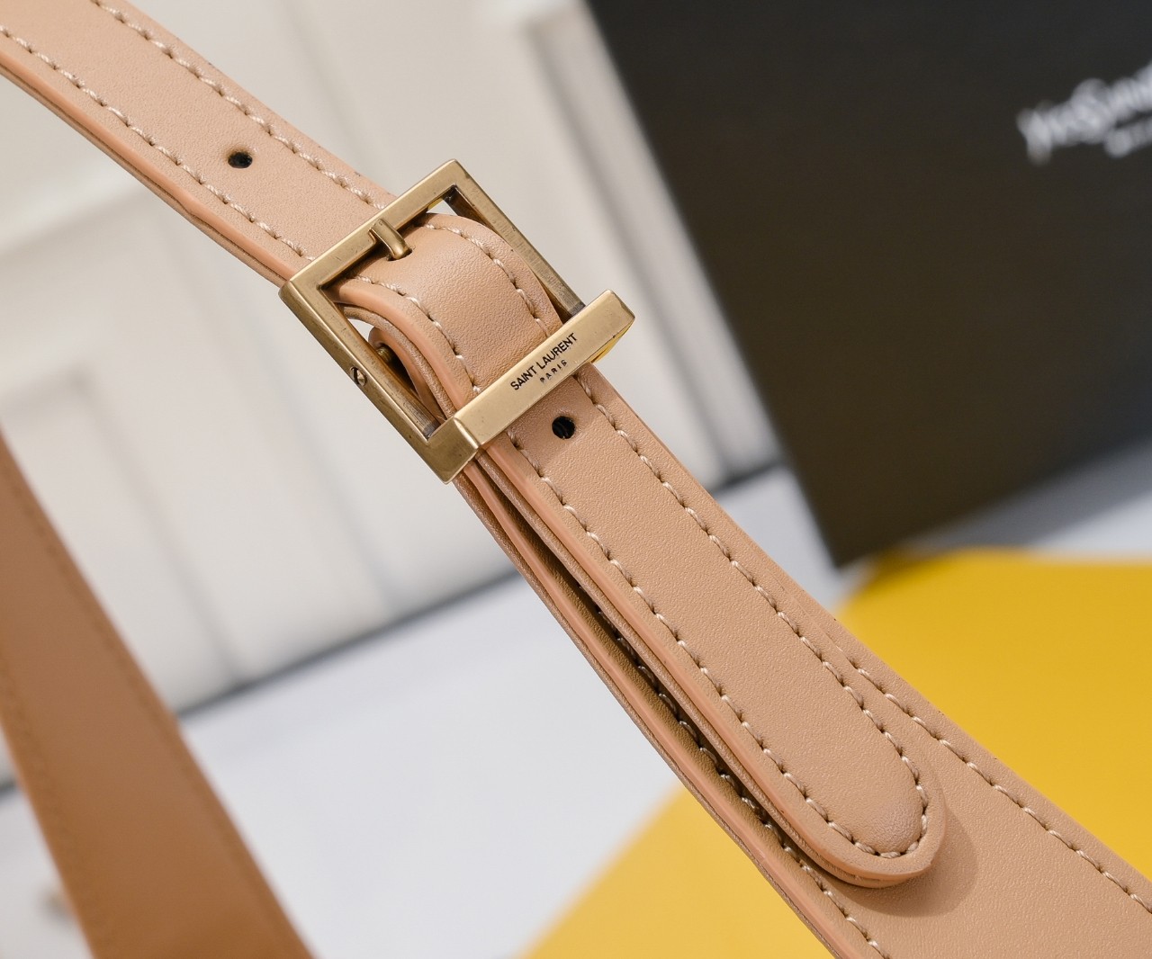 SAINT LAURENT YSL Le 5 à 7 Hobo Bag Leather-Beige - Bag