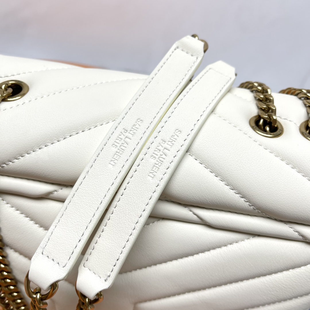 [TOP] SAINT LAURENT Loulou Small Quilted Leather White Shoulder Bag