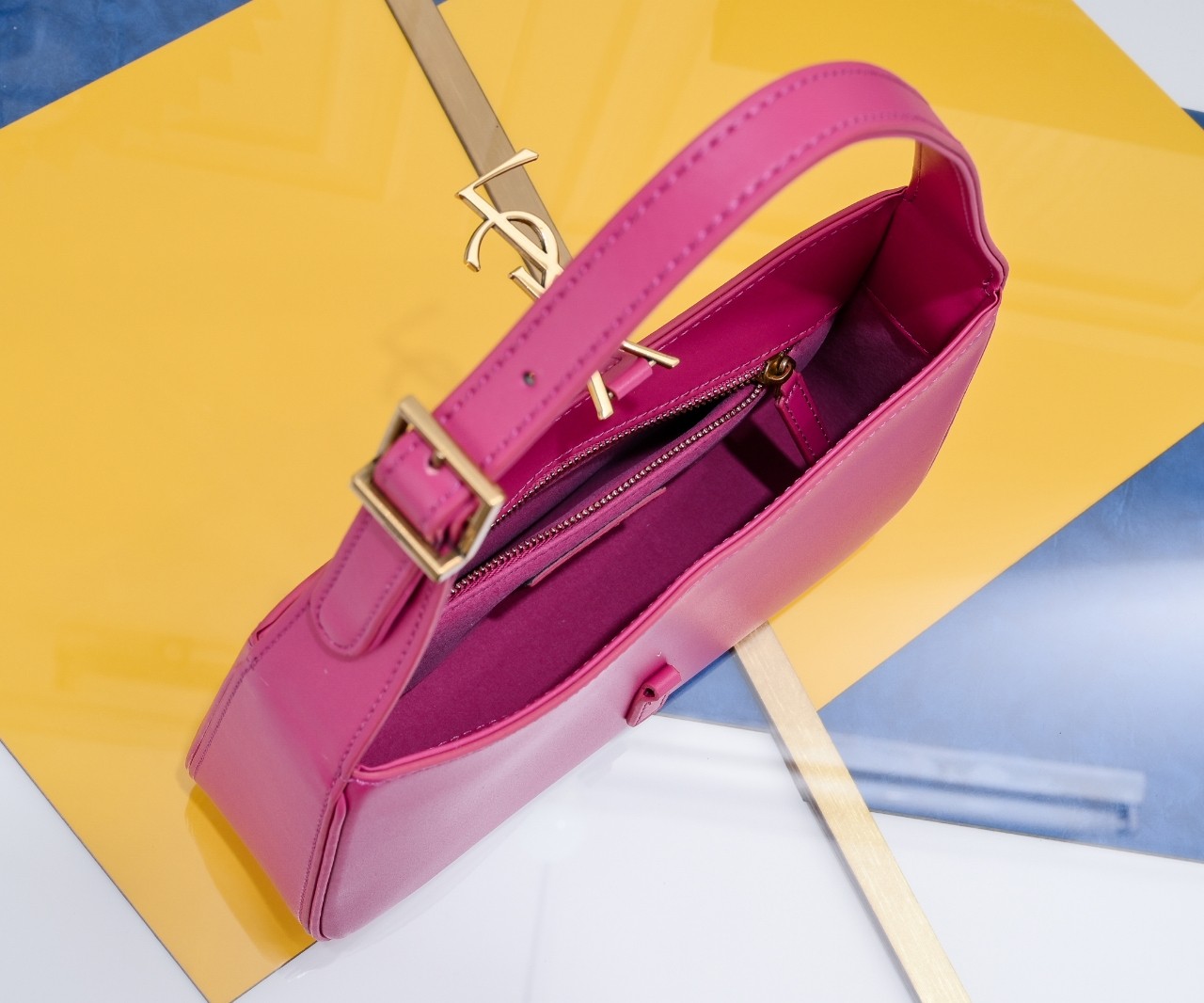 SAINT LAURENT YSL Le 5 à 7 Hobo Bag Leather-Pink Bag