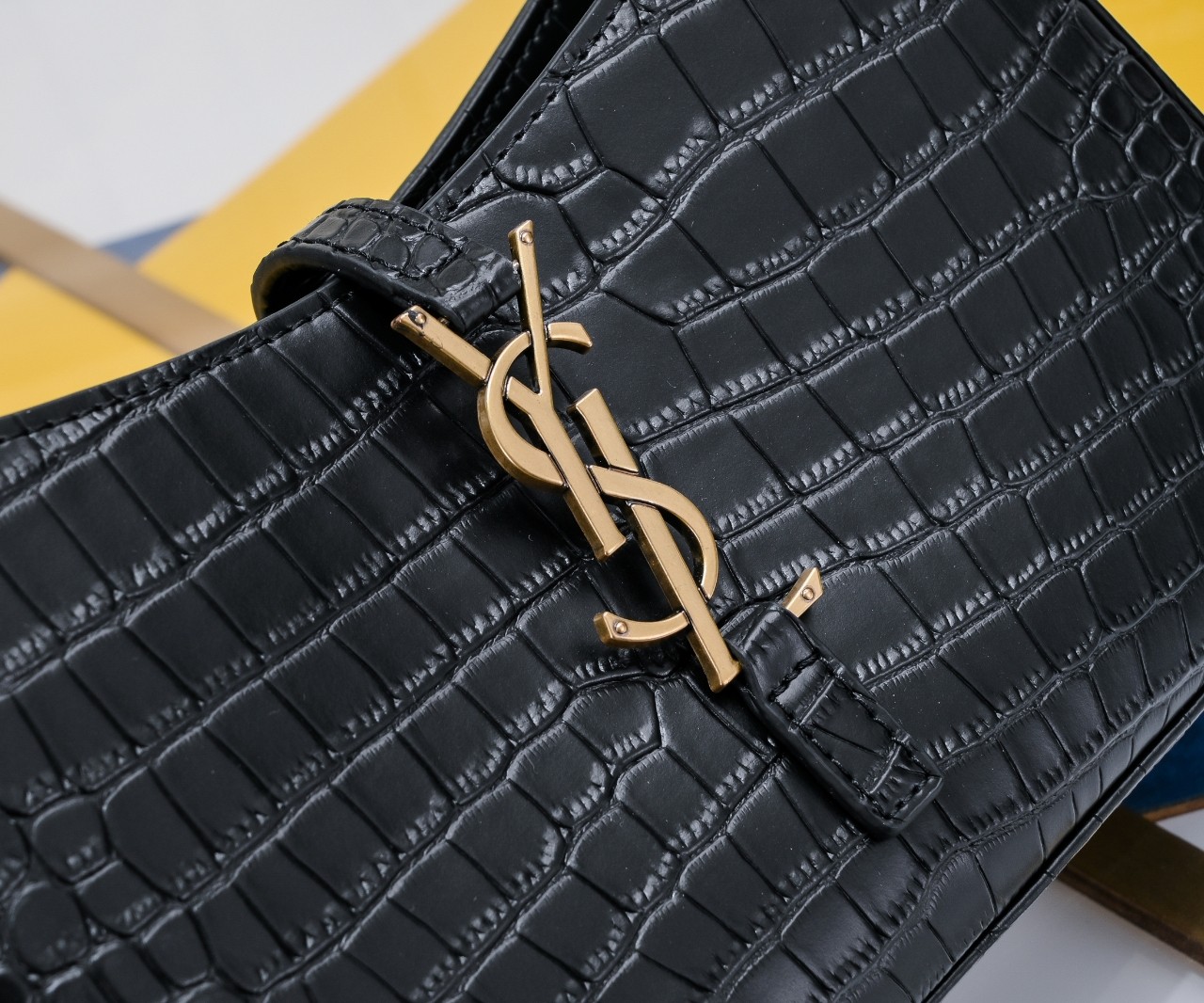 SAINT LAURENT YSL Le 5 à 7 Hobo Bag Leather-Snakeskin Pattern BLACK Bag